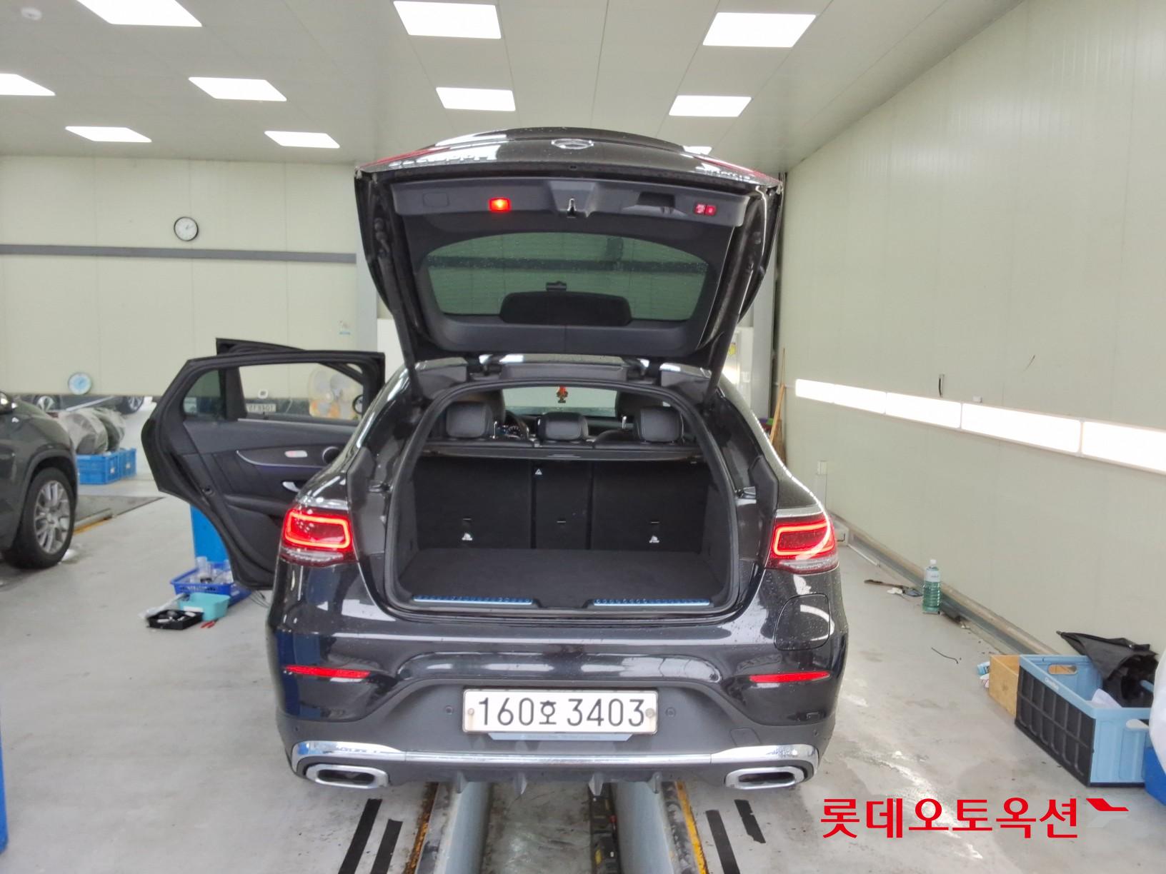2021 - mercedes-benz glc300
