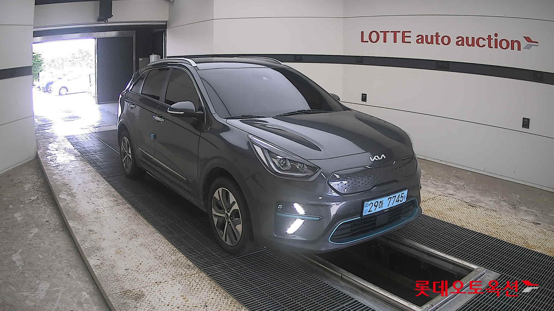 2022 - kia niro