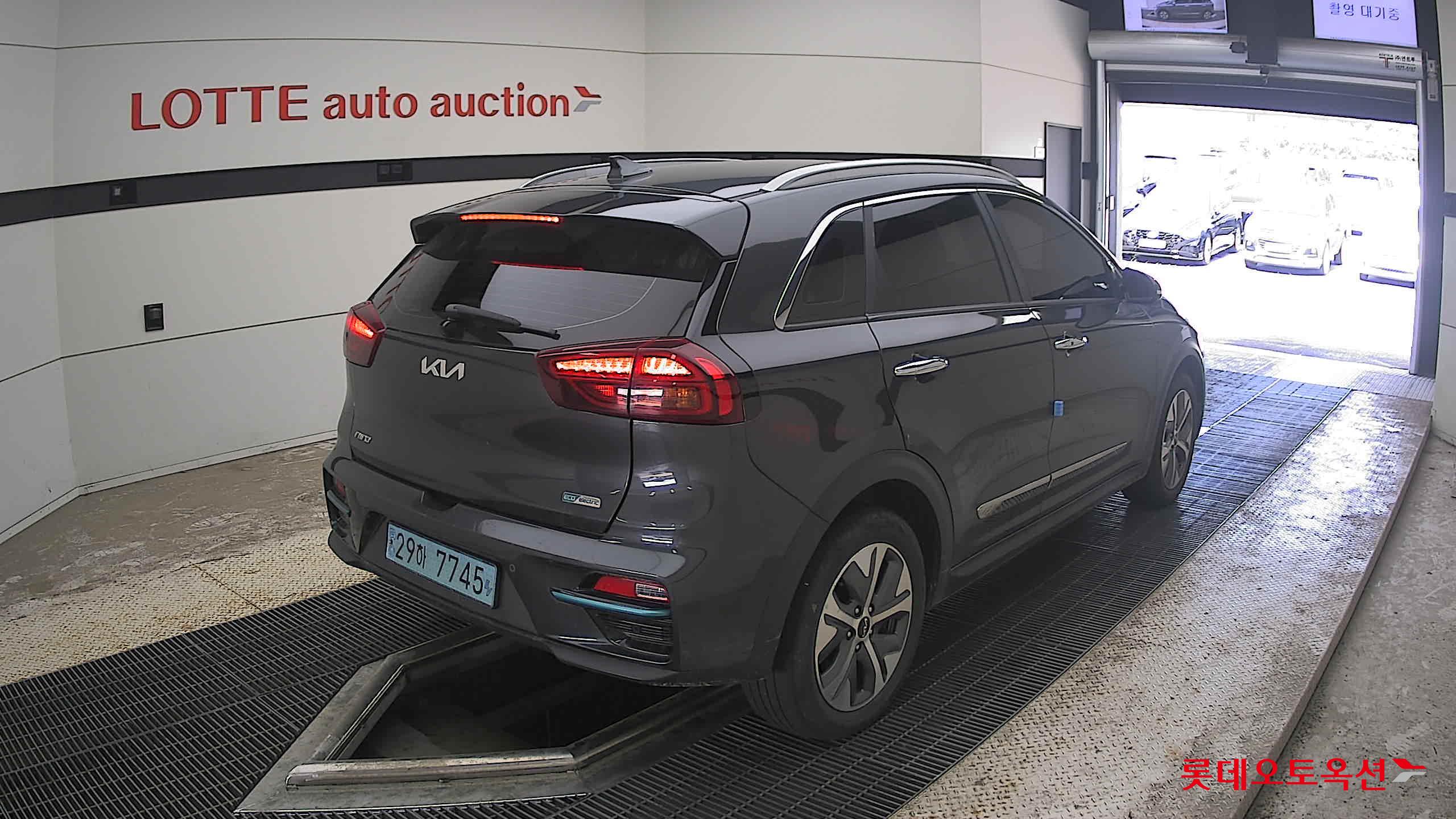 2022 - kia niro