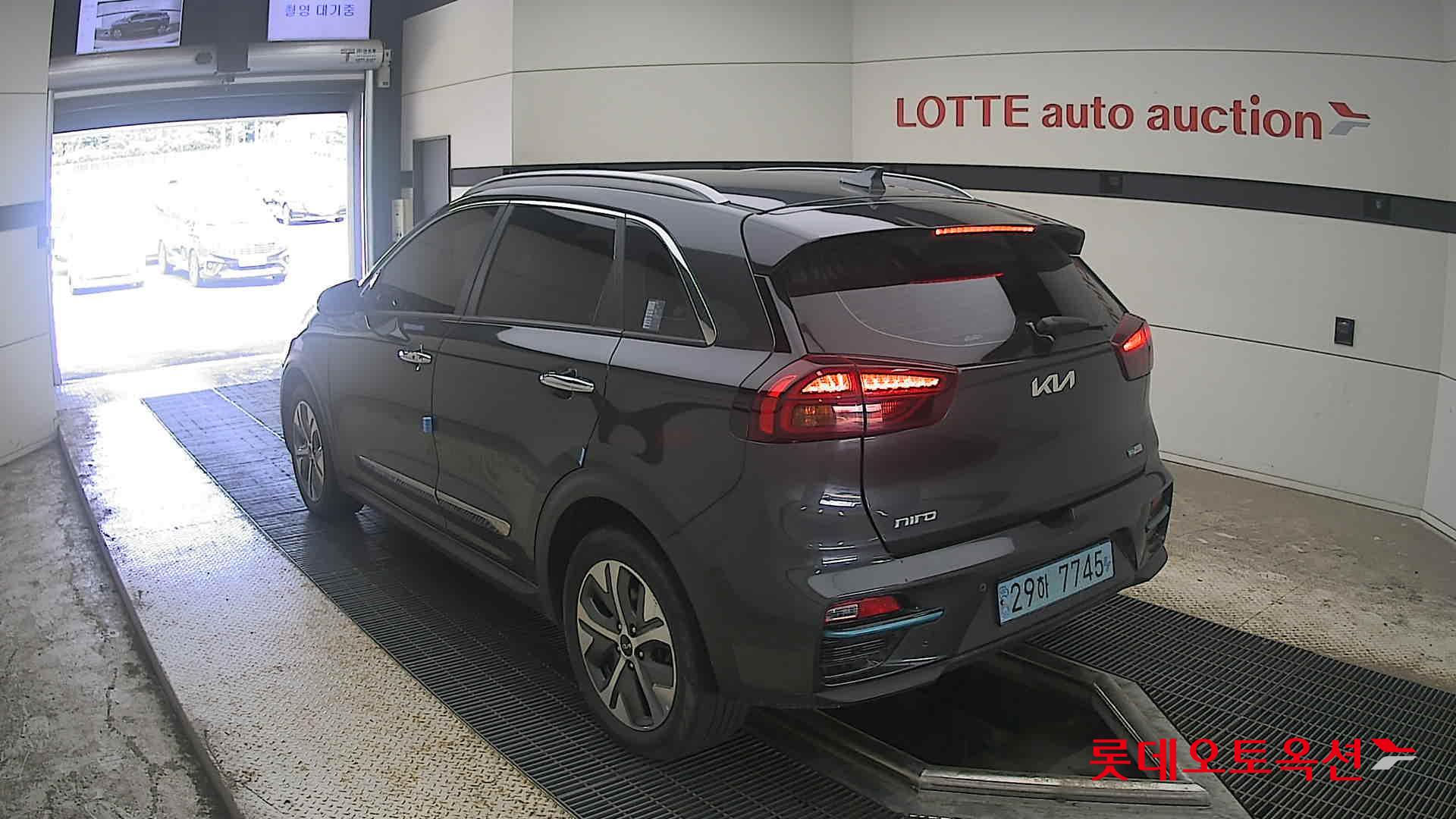 2022 - kia niro