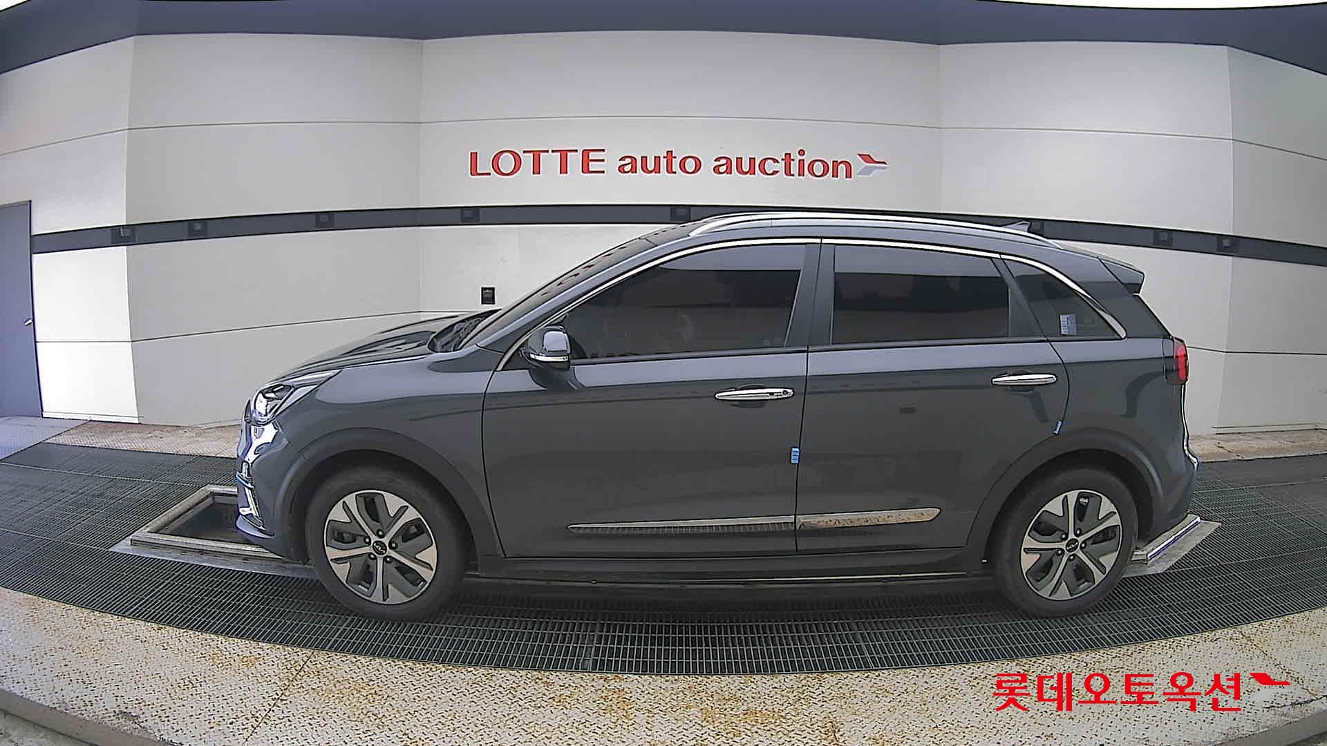 2022 - kia niro