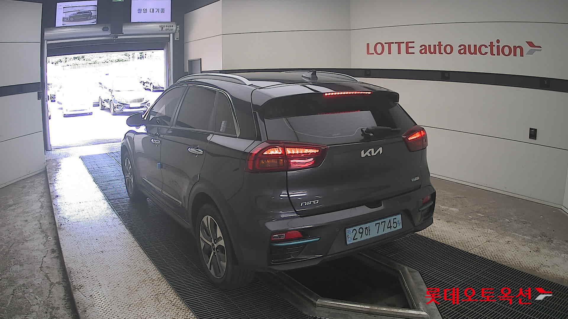 2022 - kia niro