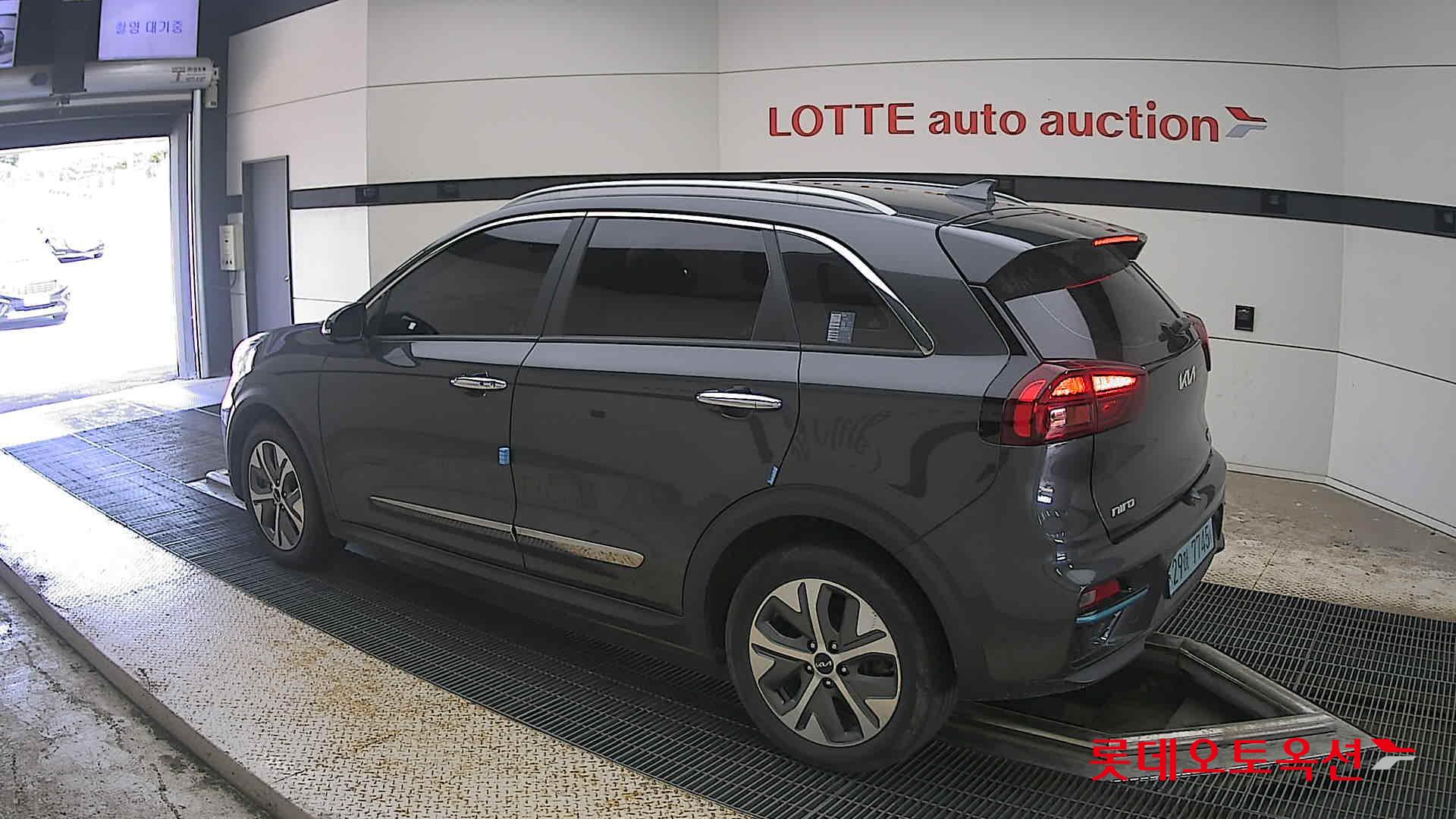 2022 - kia niro