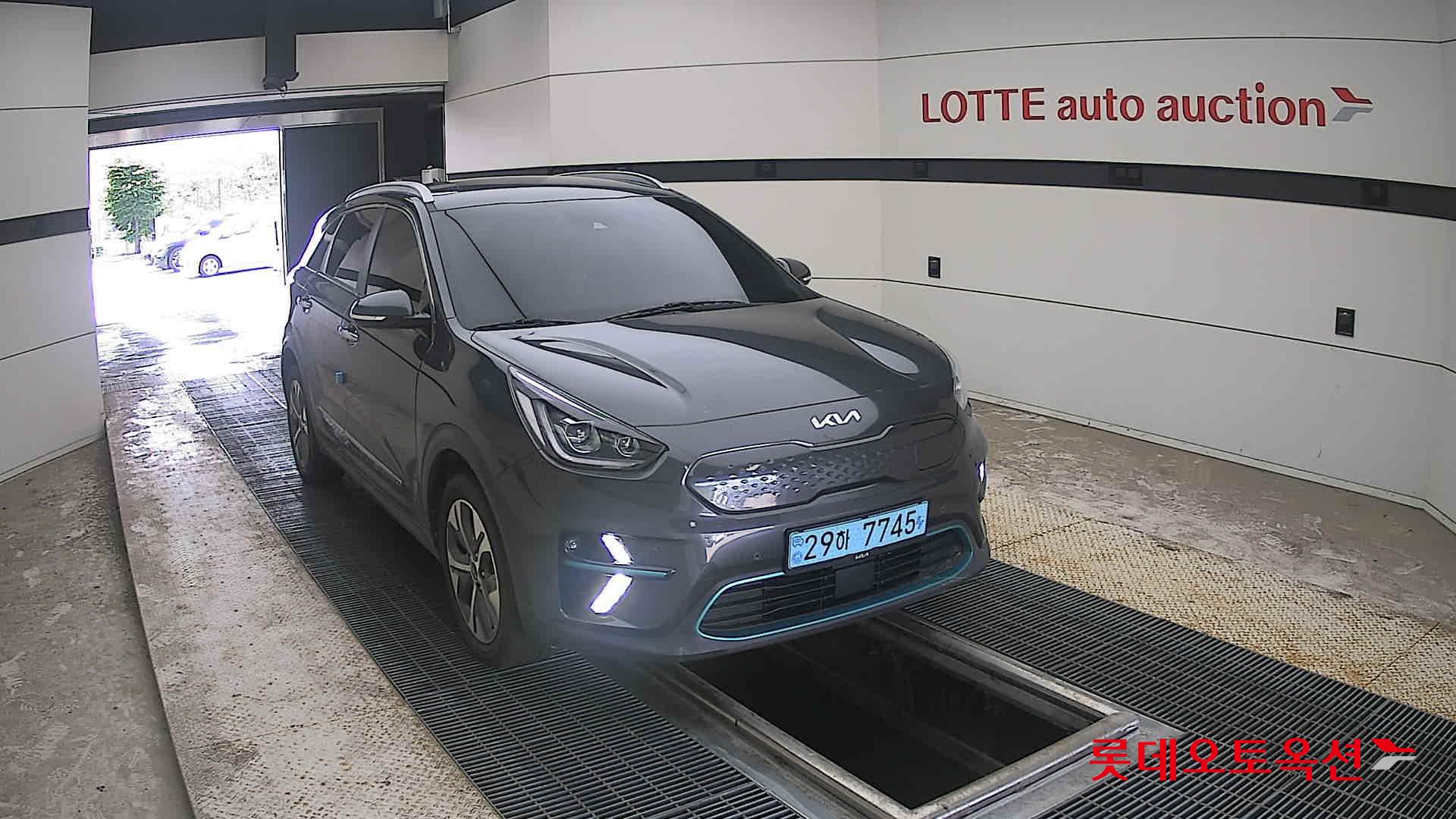 2022 - kia niro