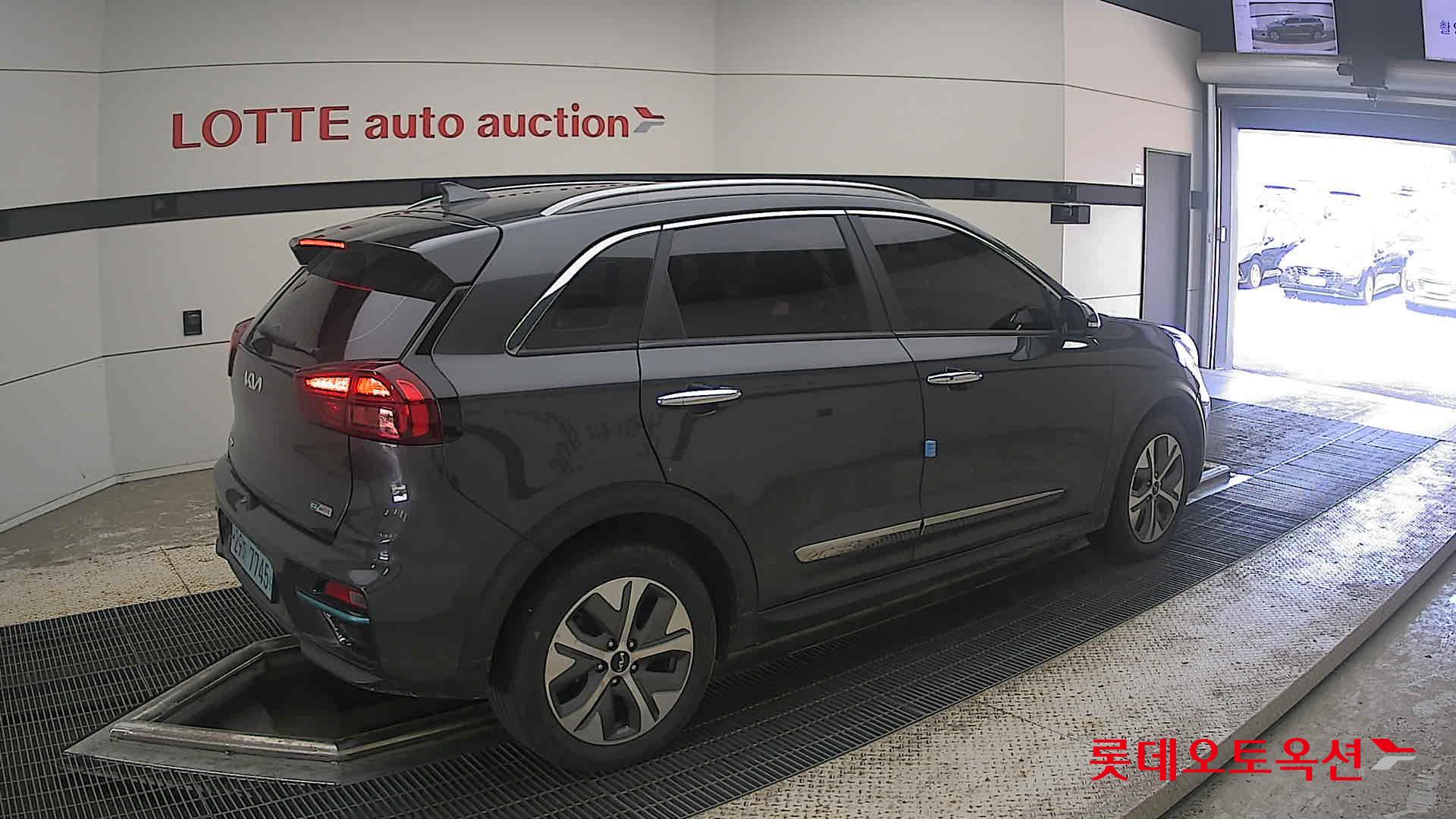 2022 - kia niro