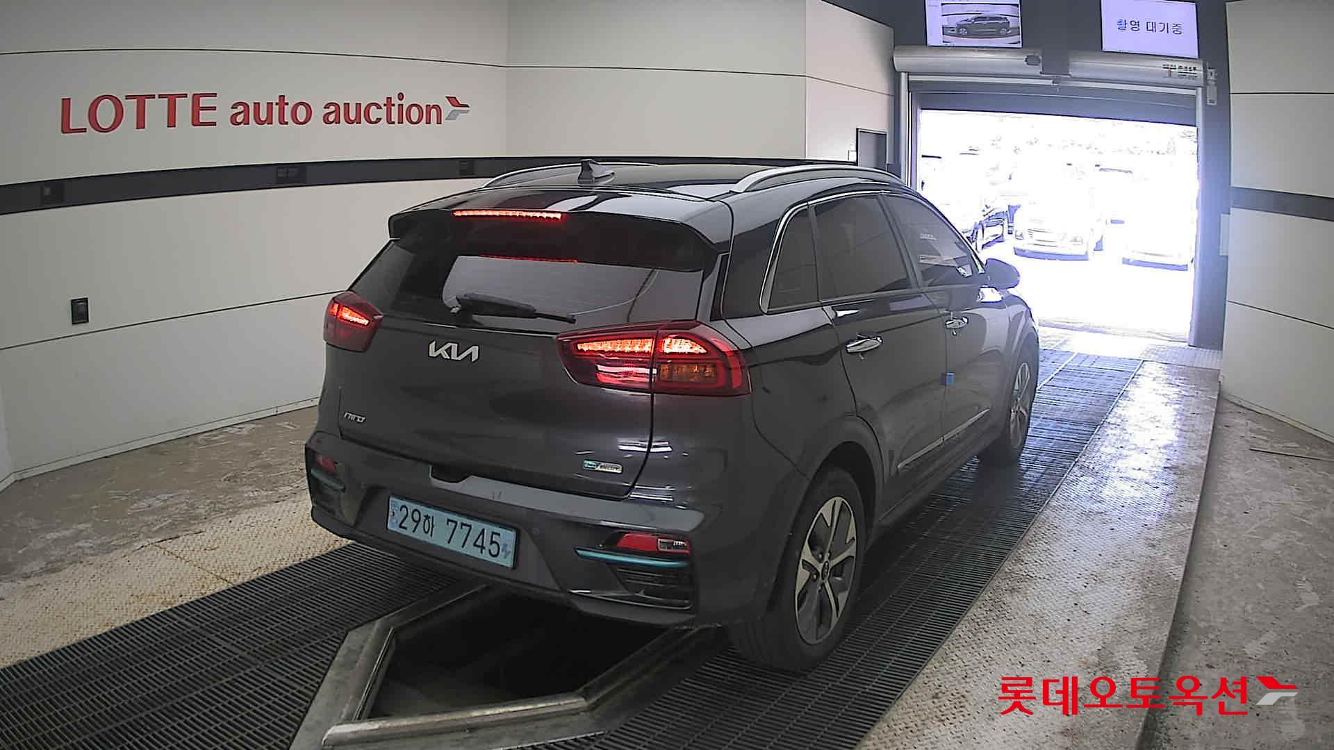 2022 - kia niro