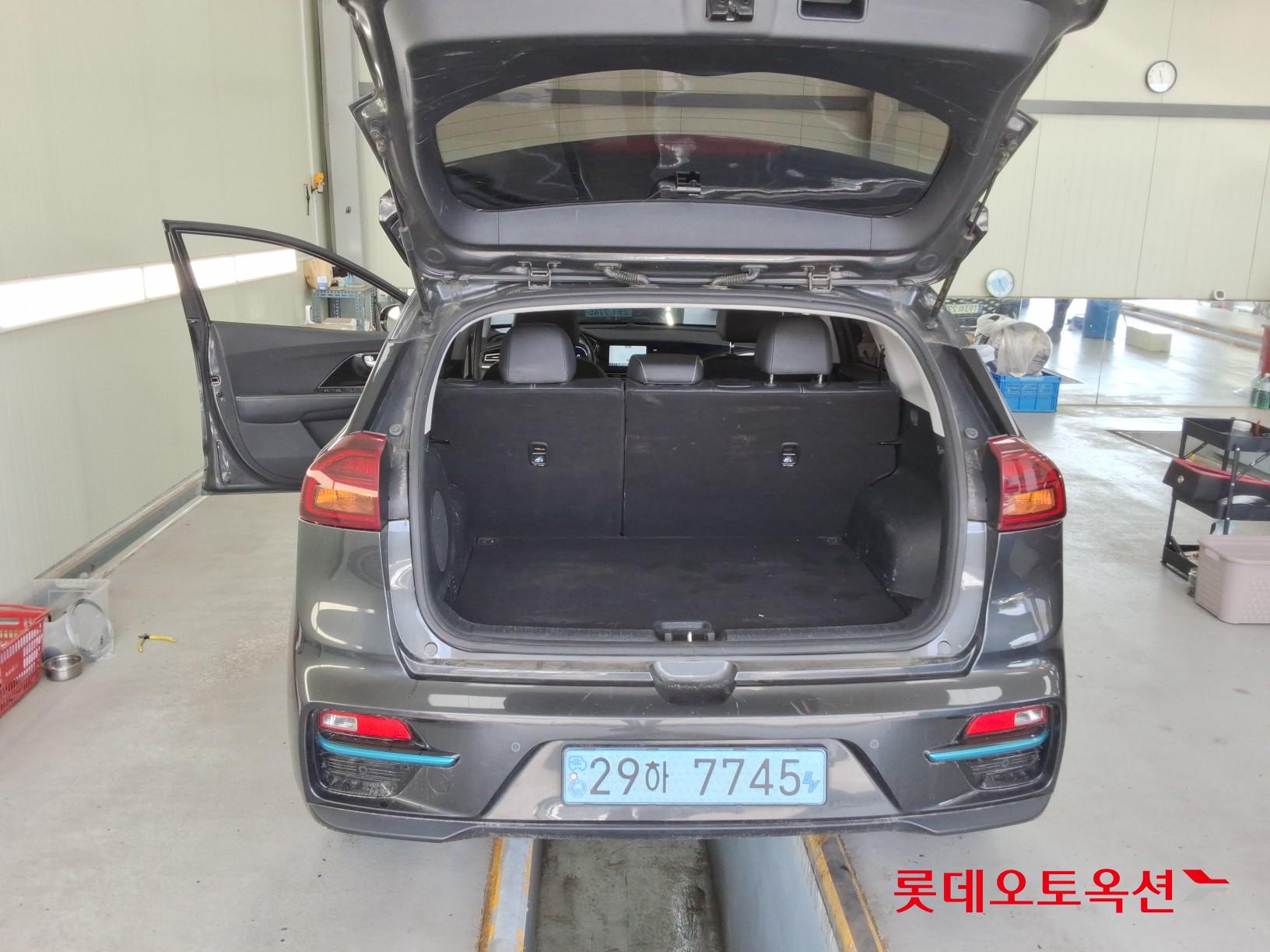 2022 - kia niro