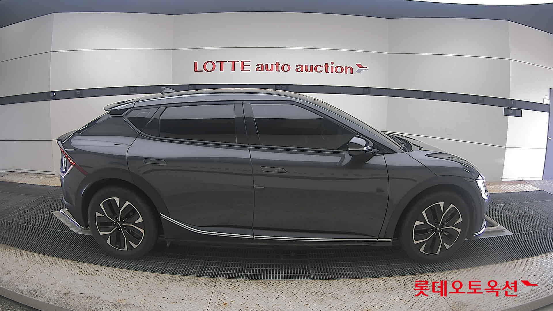 2022 - kia ev6