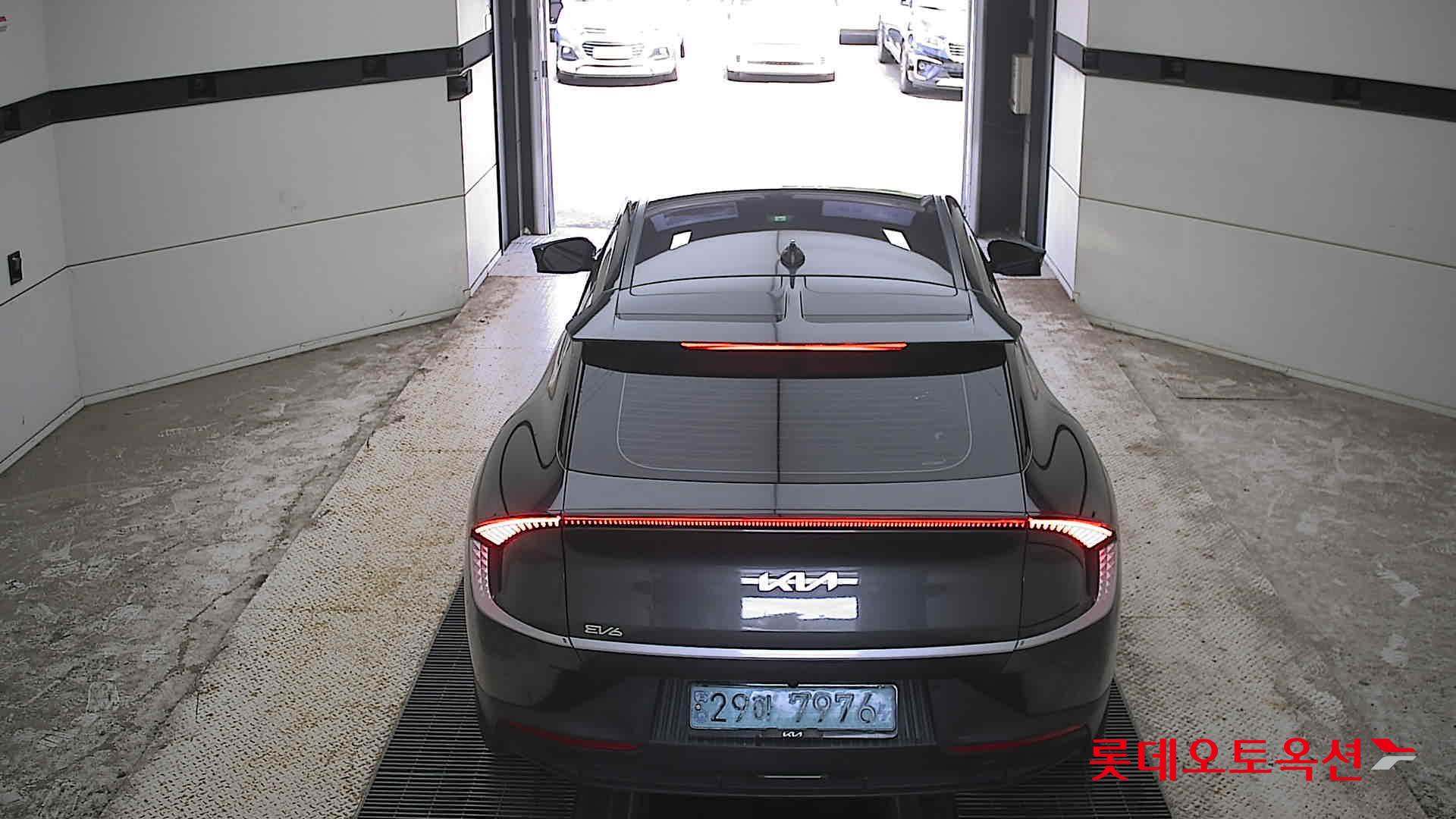 2022 - kia ev6