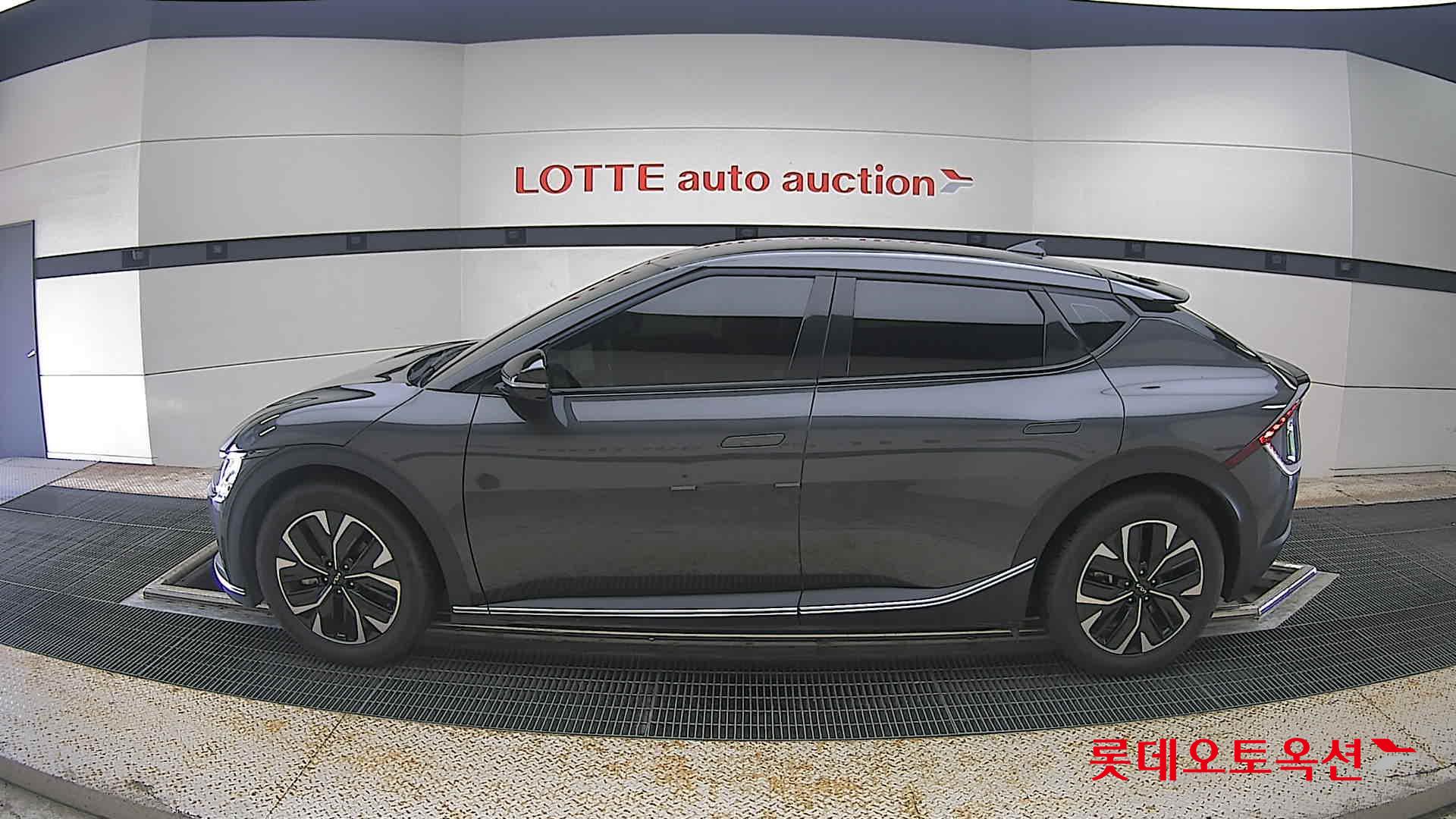 2022 - kia ev6