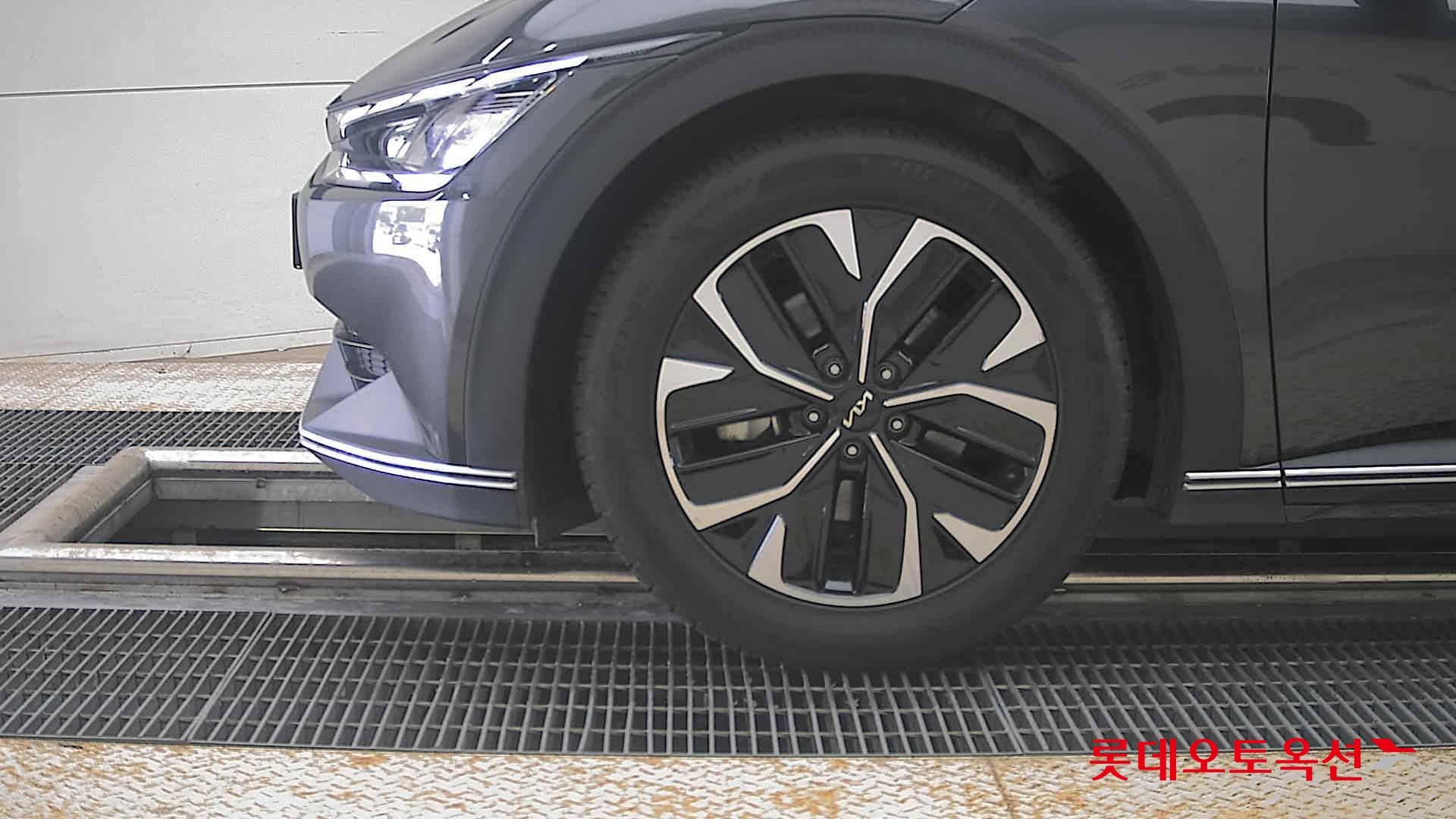 2022 - kia ev6