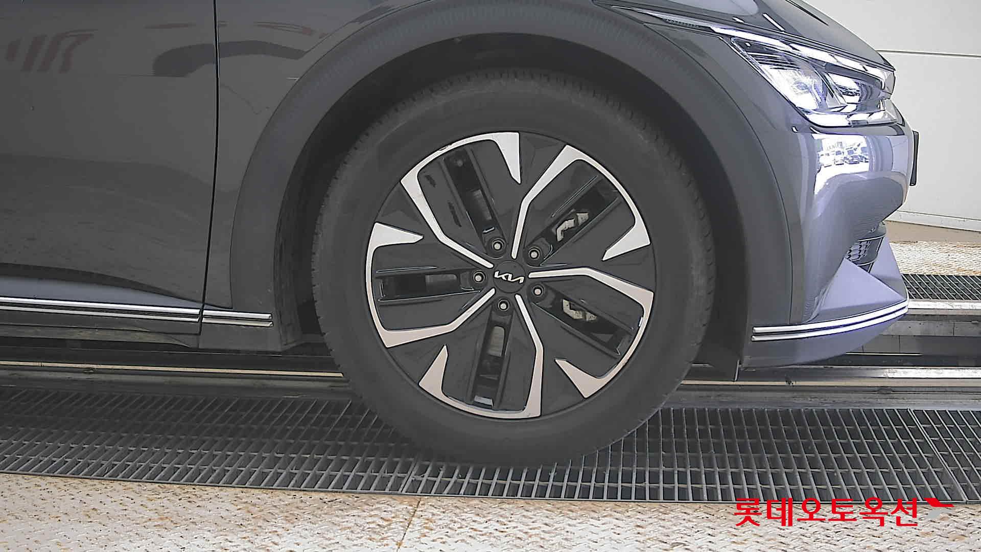 2022 - kia ev6