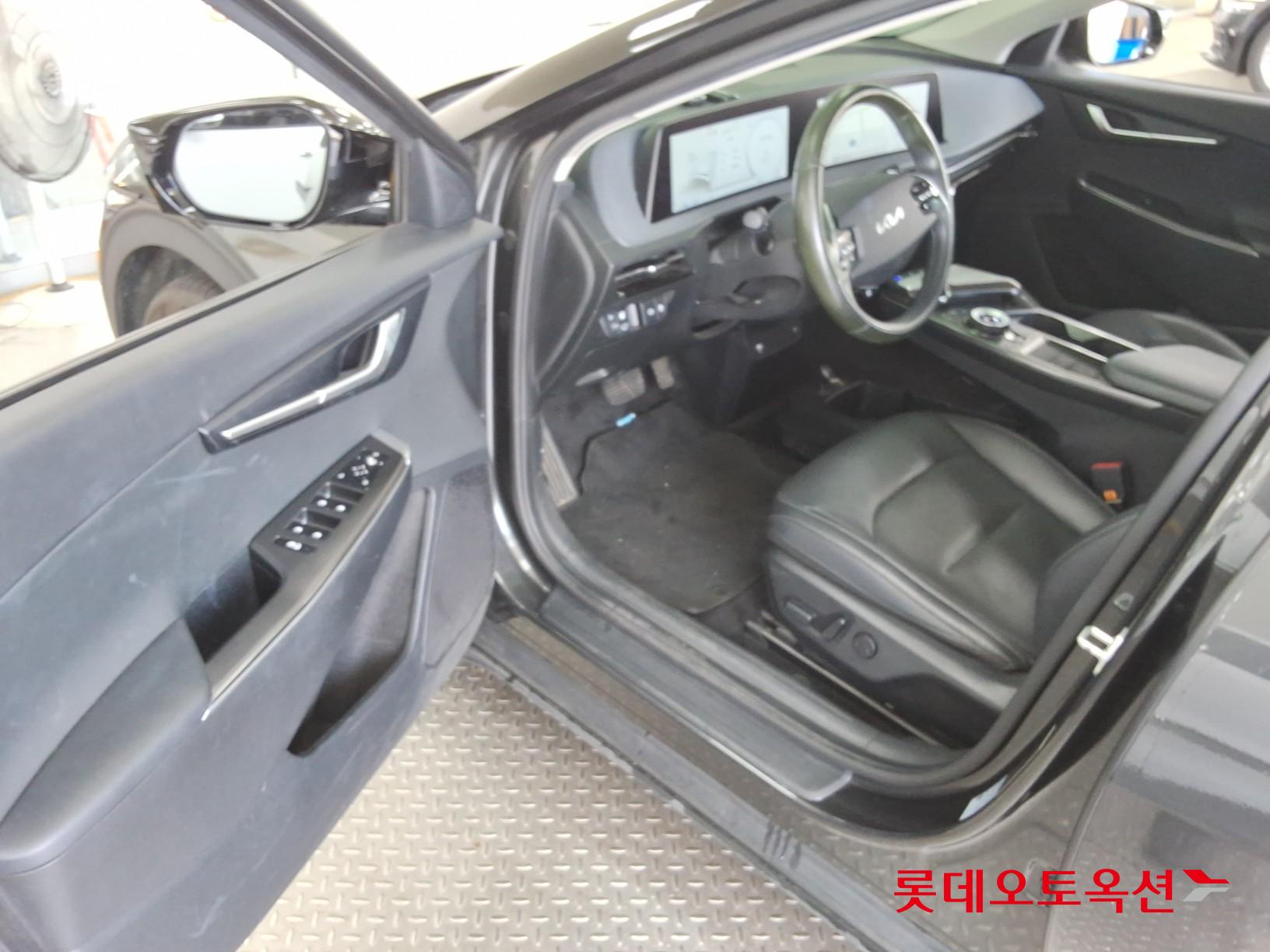 2022 - kia ev6