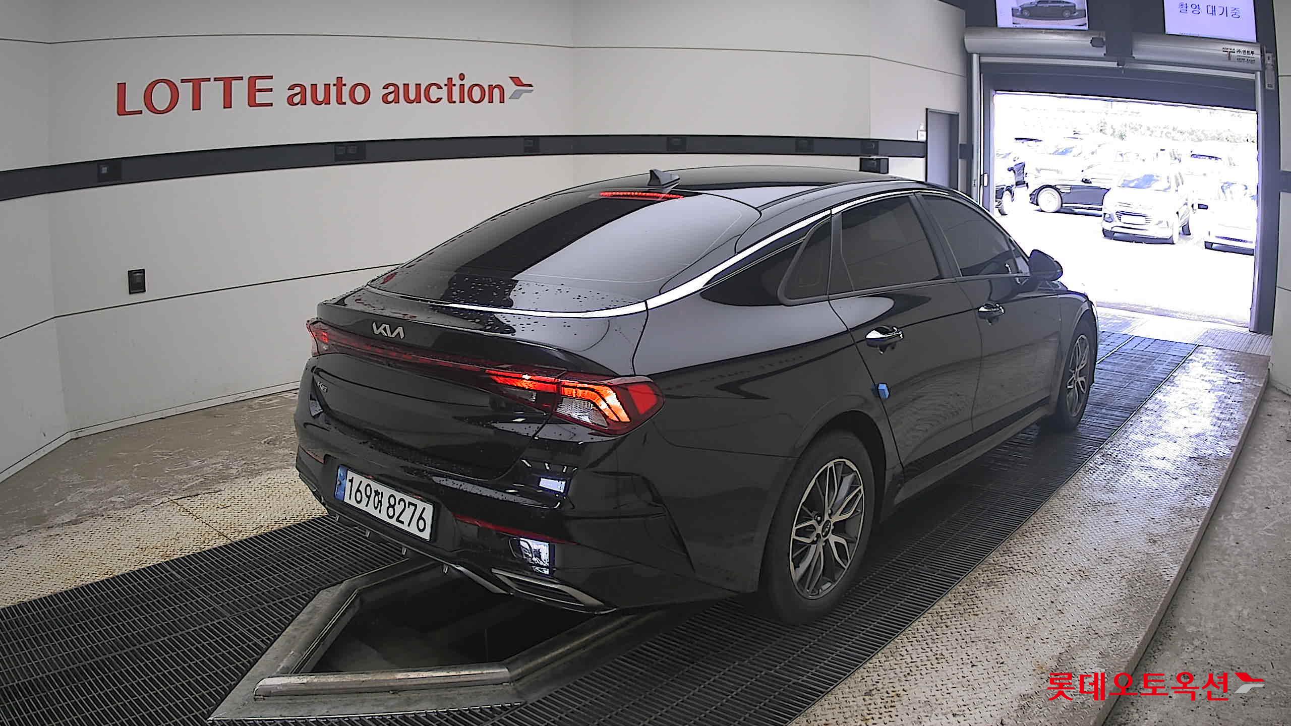 2022 - kia k5