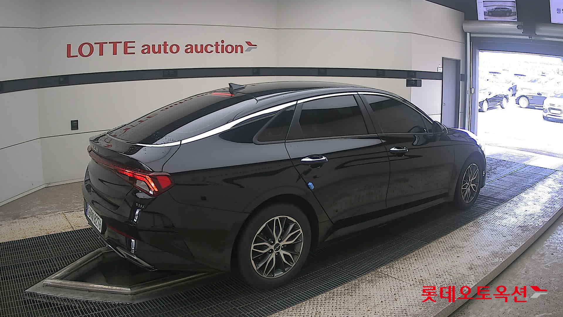 2022 - kia k5