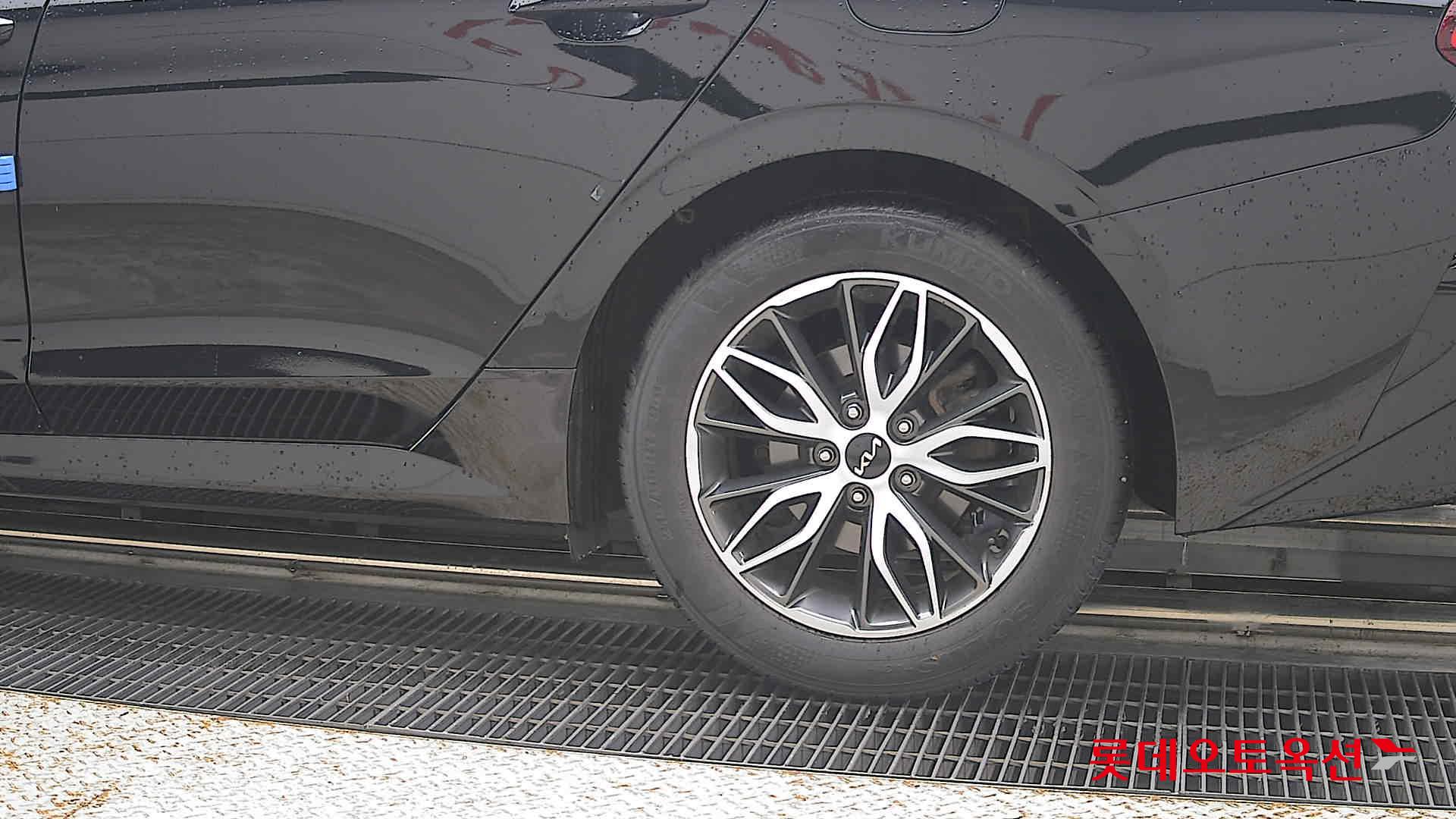 2022 - kia k5
