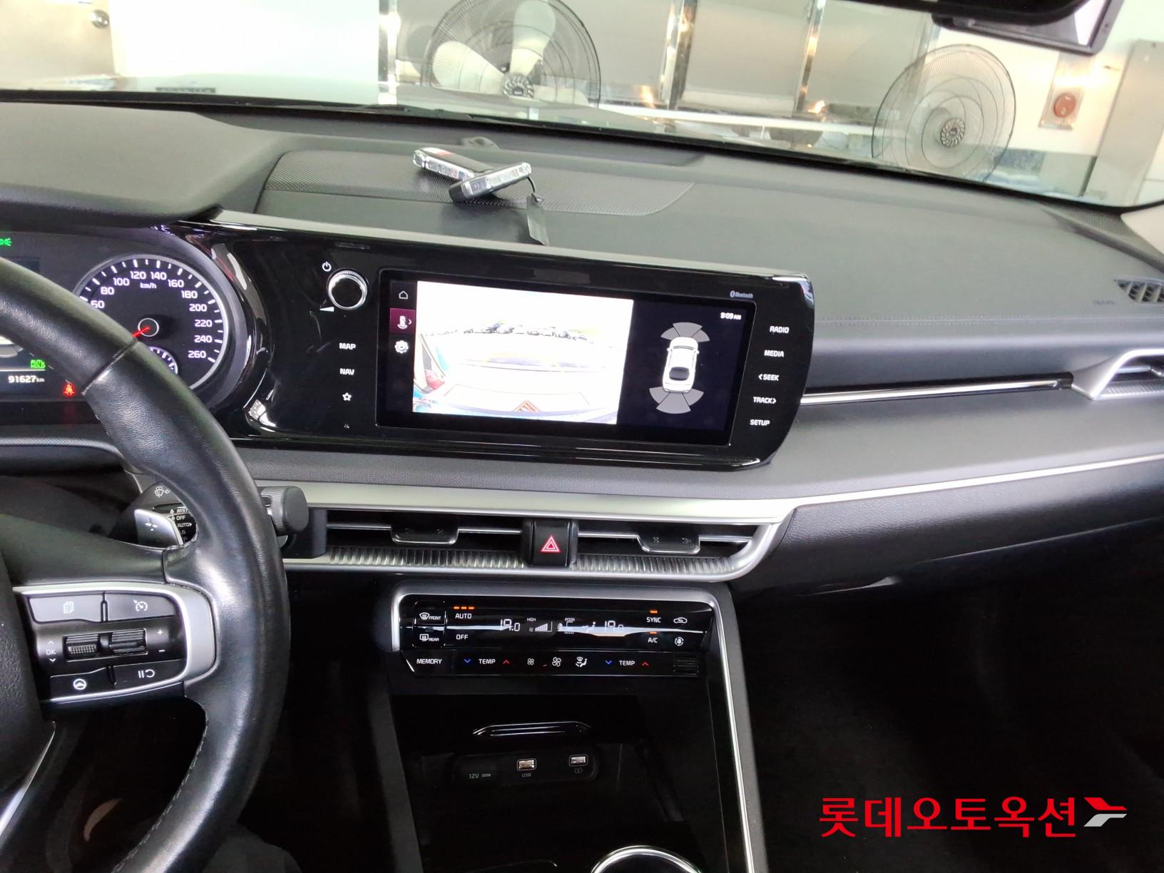 2022 - kia k5