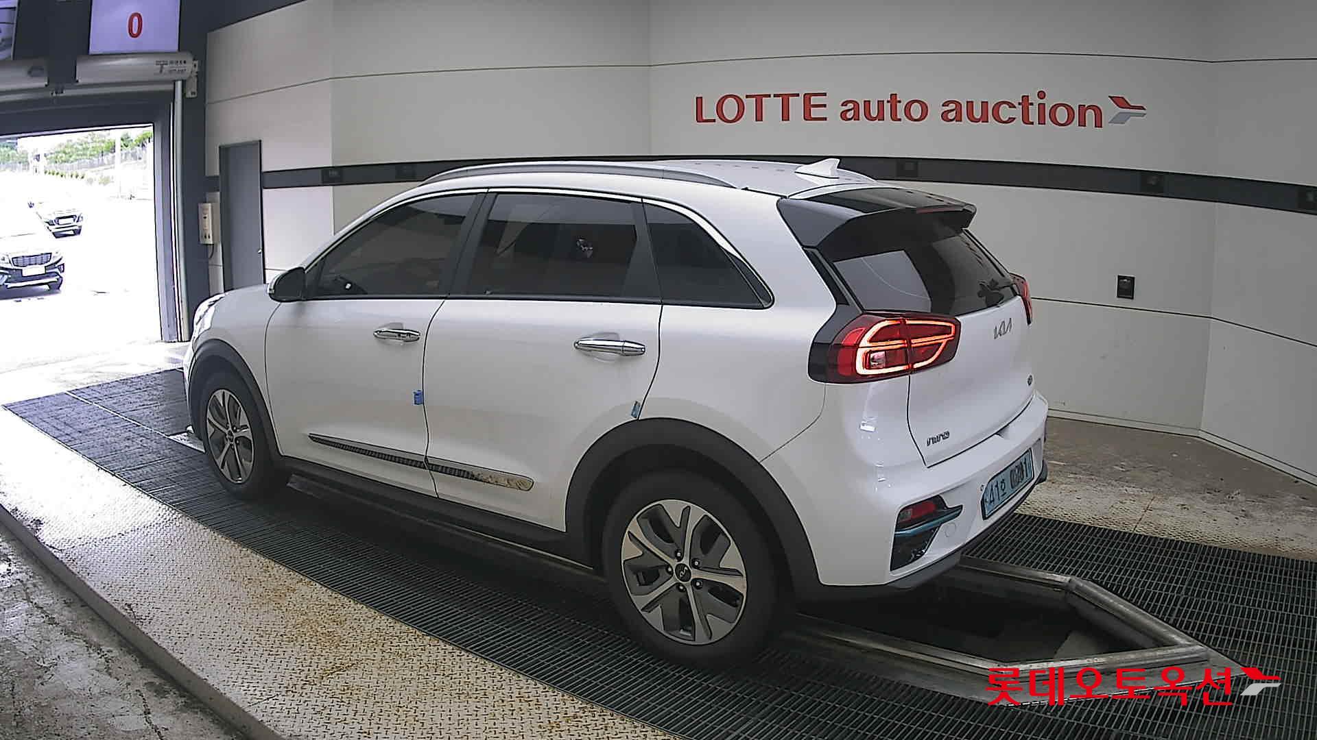 2022 - kia niro