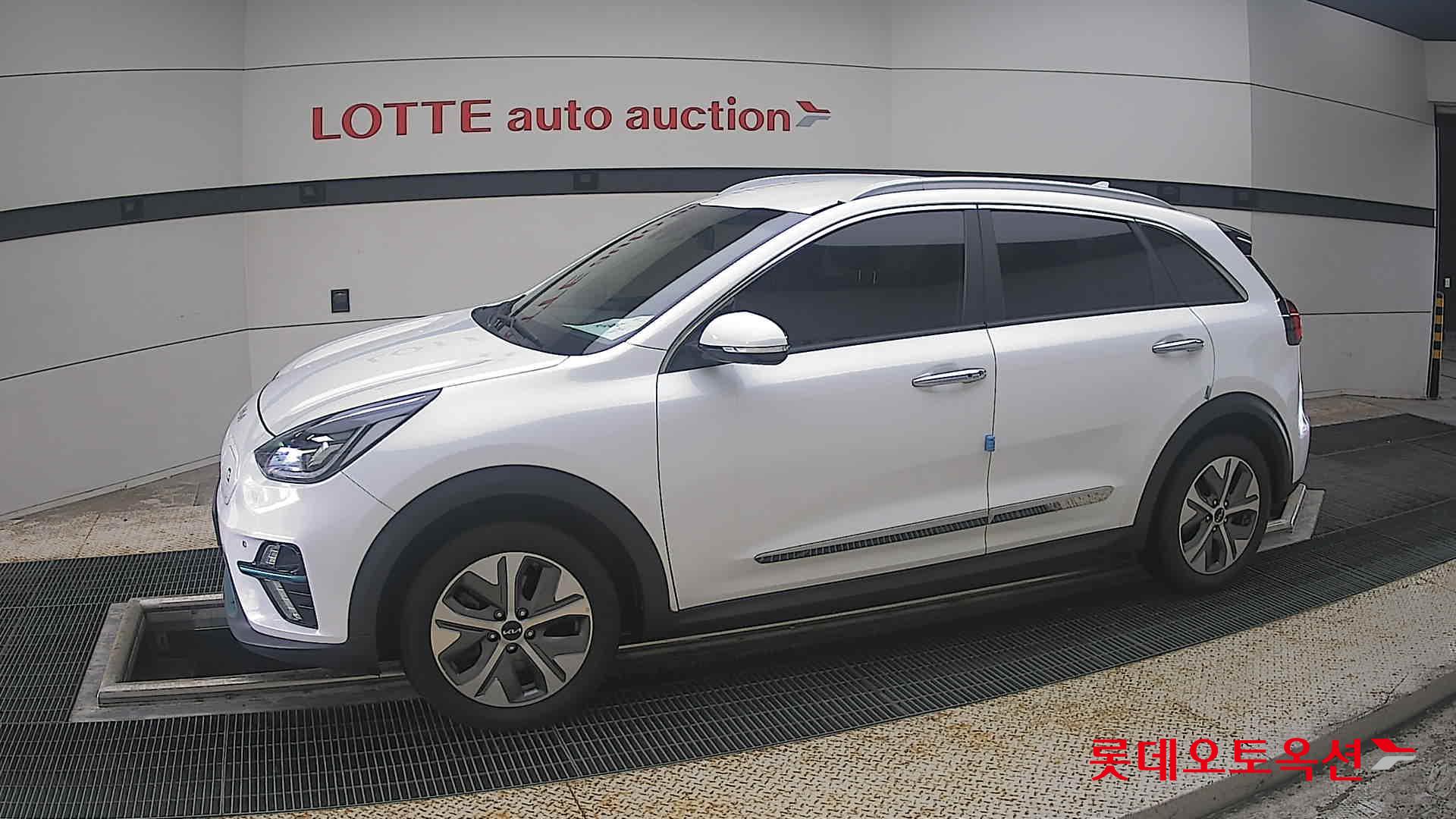 2022 - kia niro