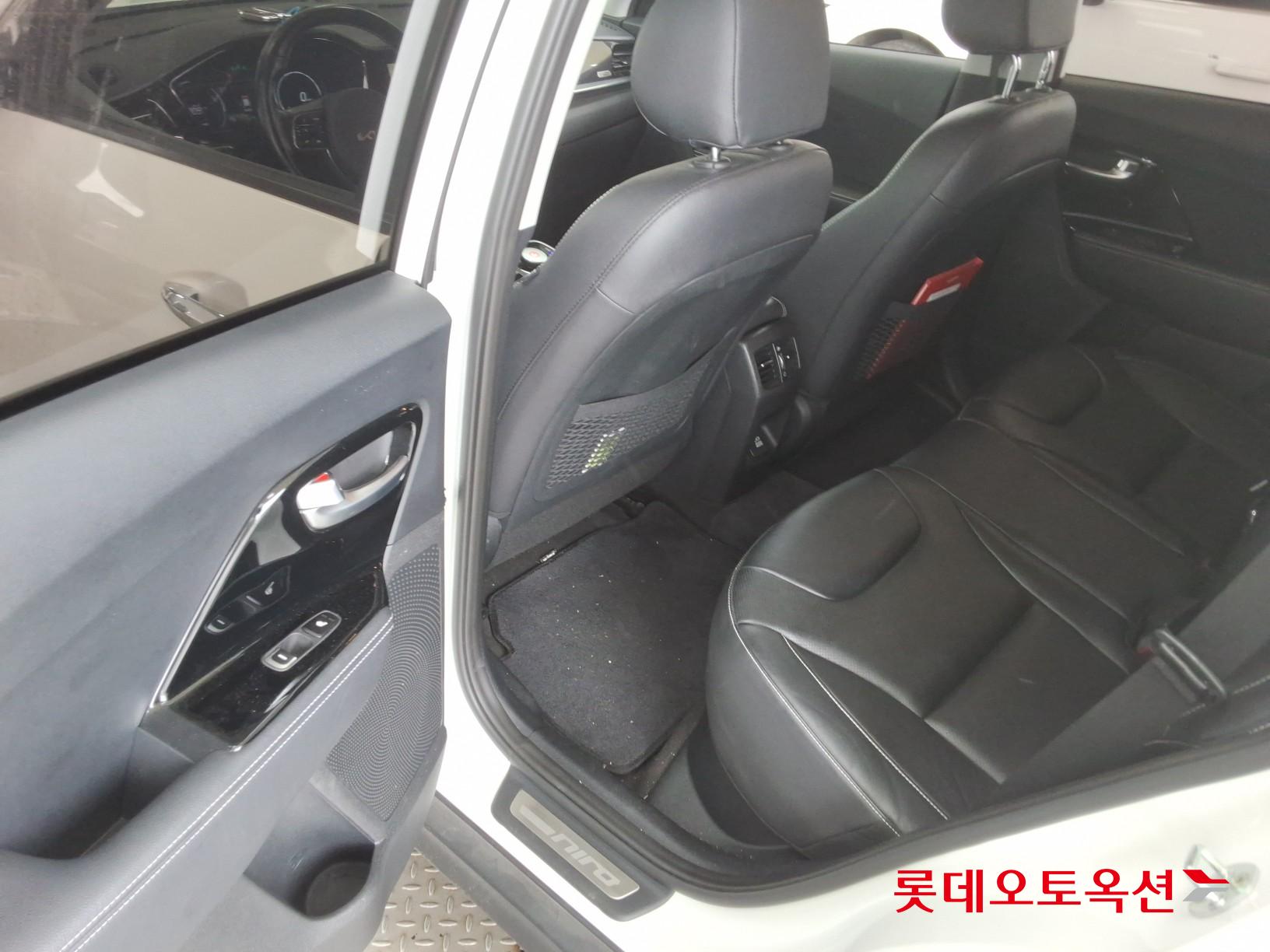 2022 - kia niro