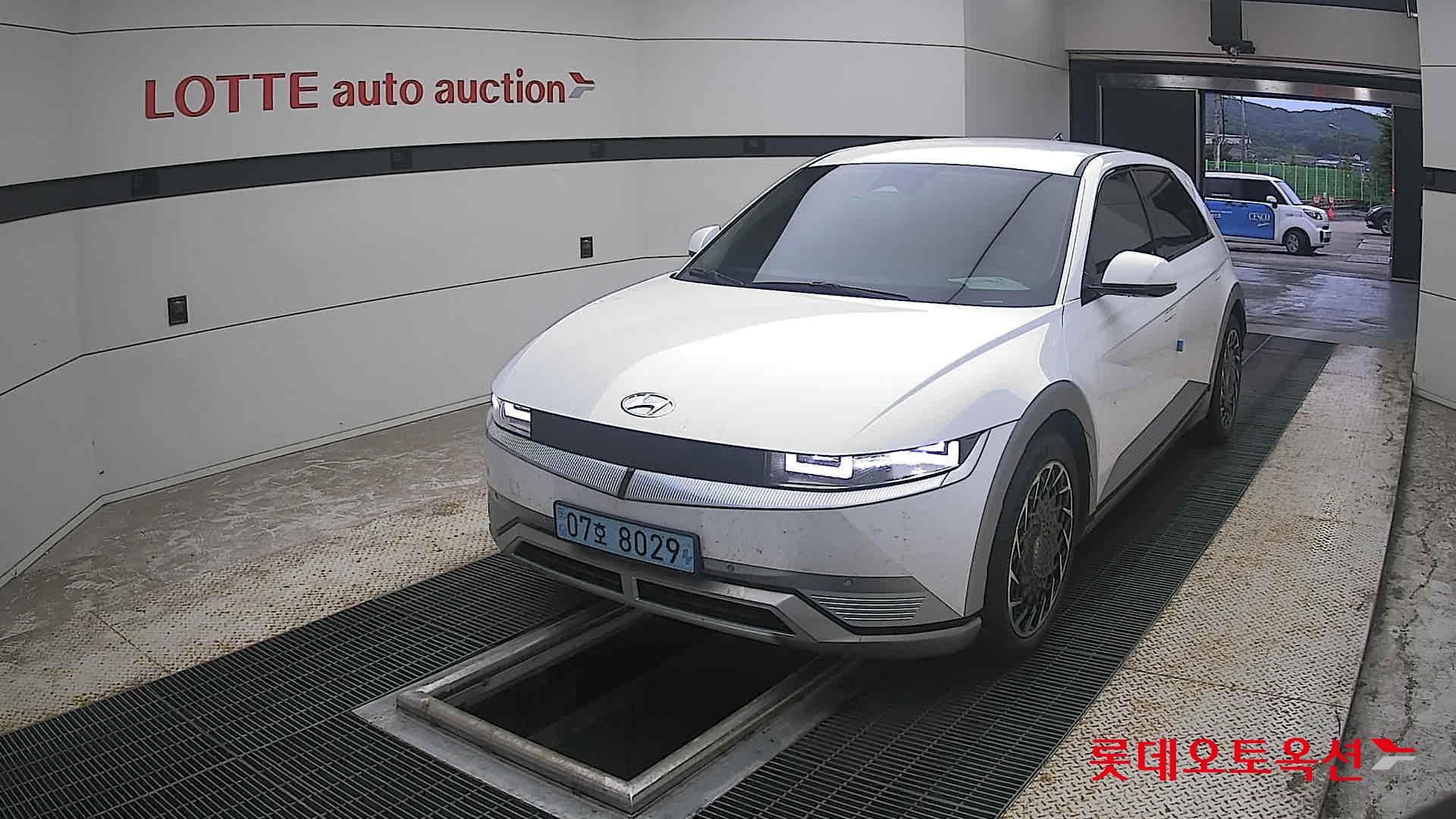 2022 - hyundai ioniq