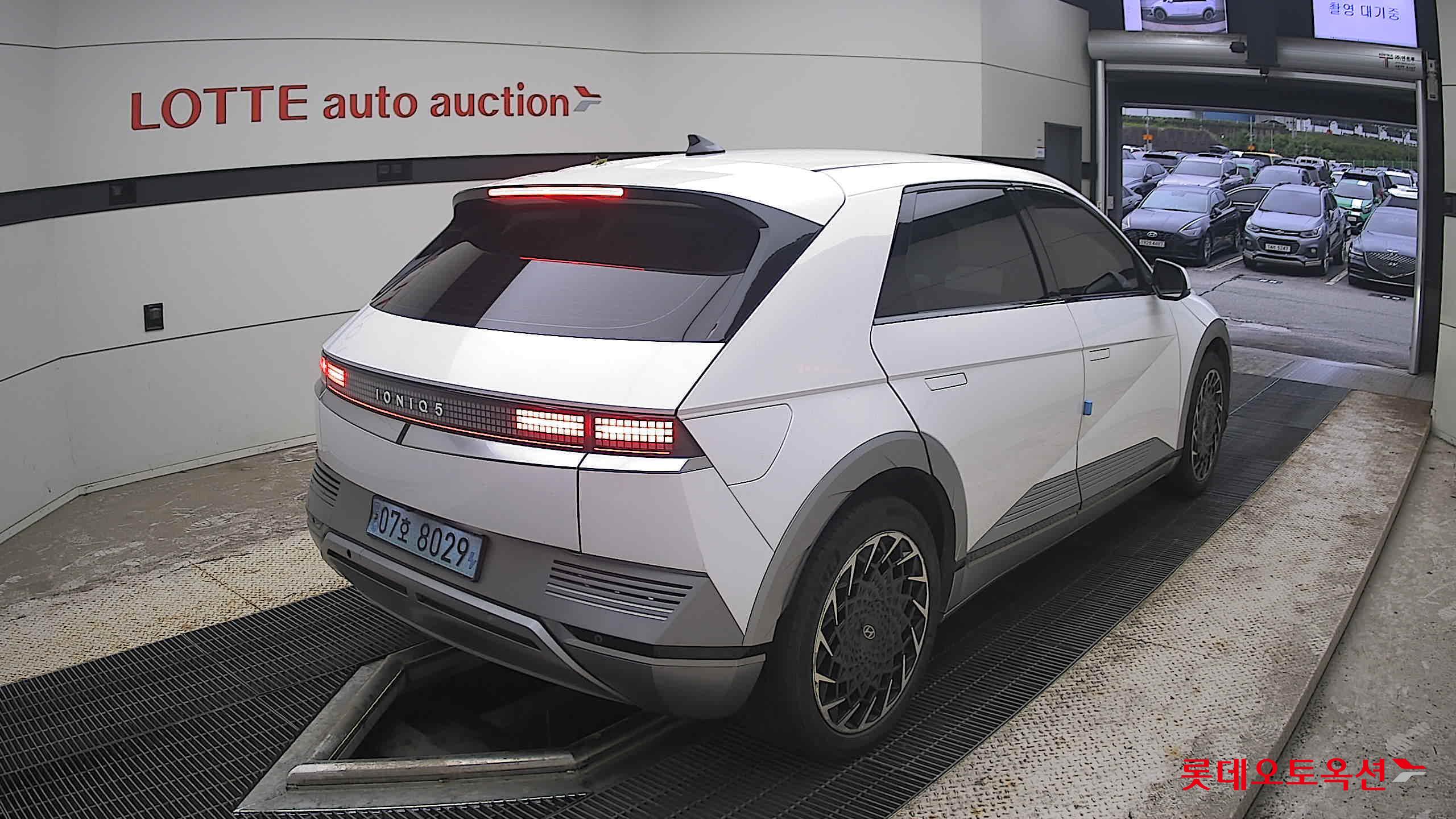 2022 - hyundai ioniq