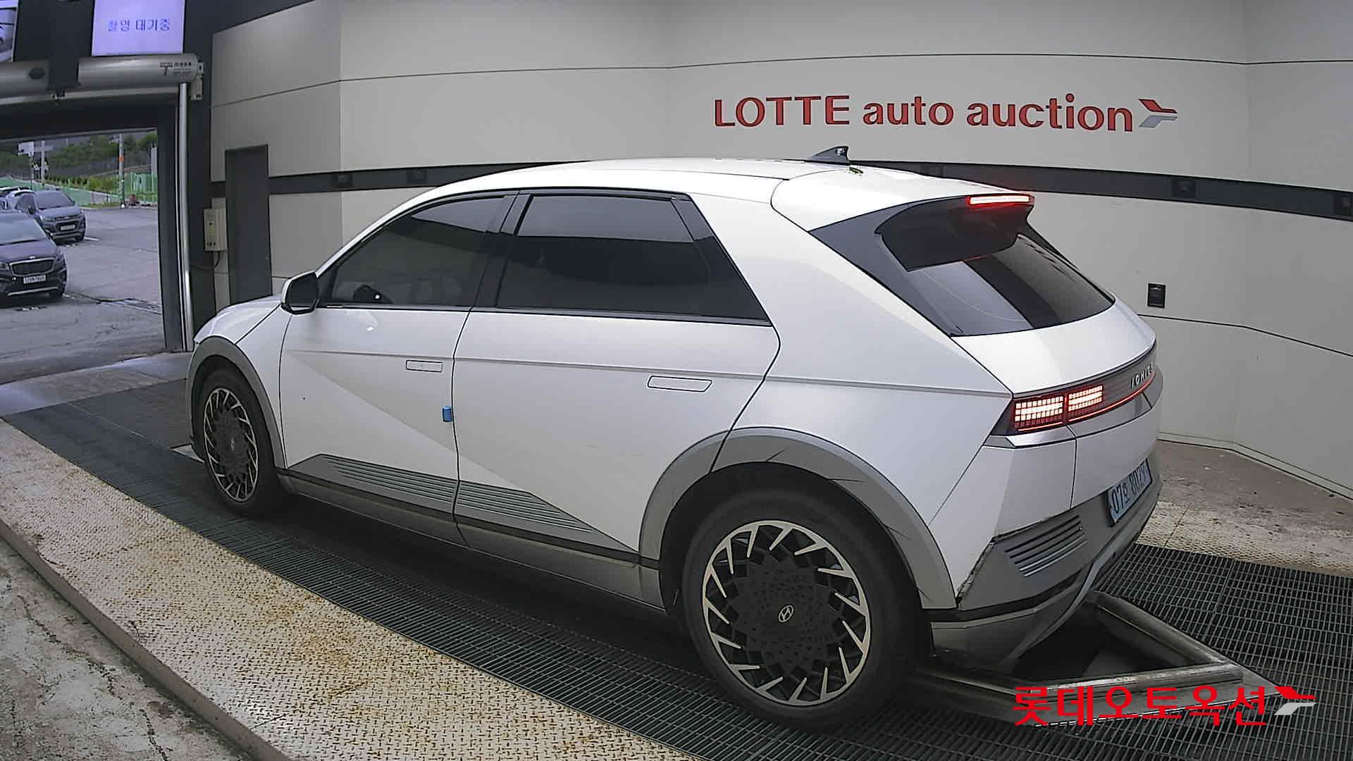 2022 - hyundai ioniq