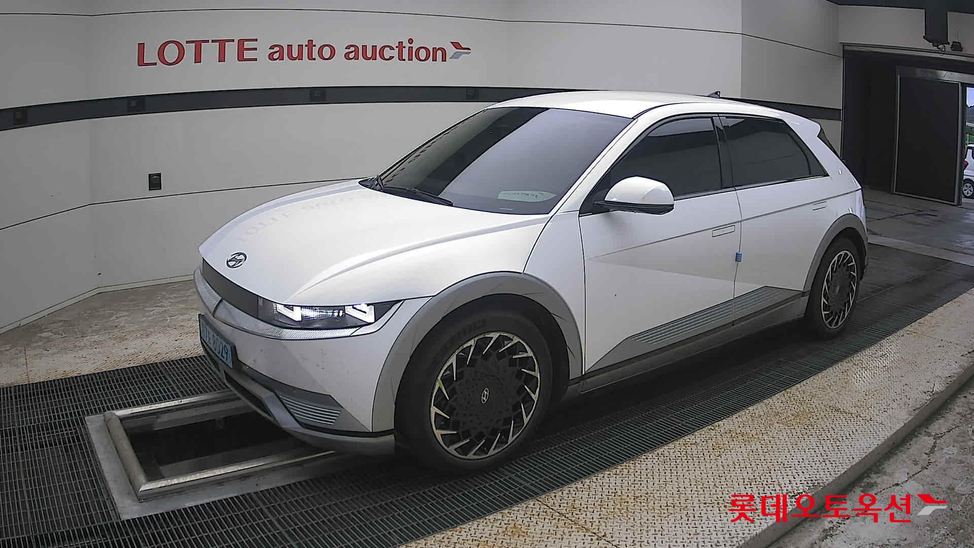 2022 - hyundai ioniq