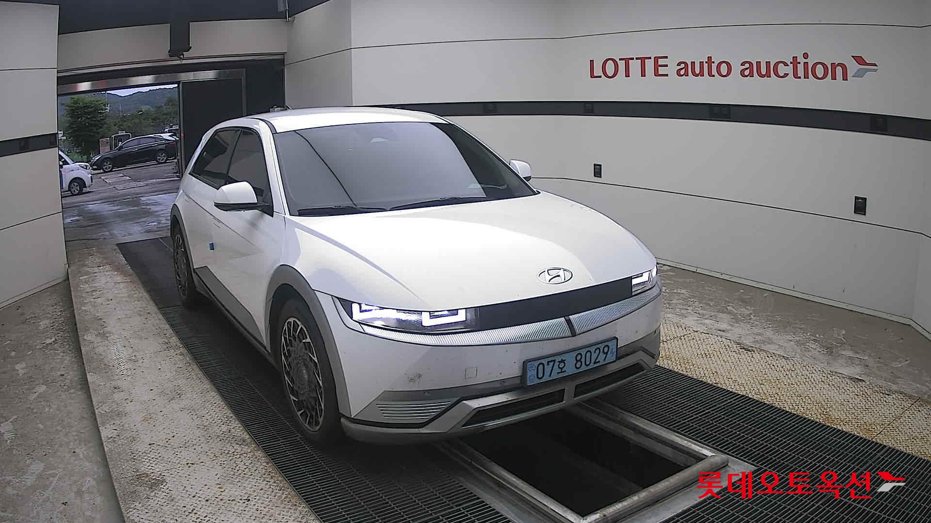 2022 - hyundai ioniq