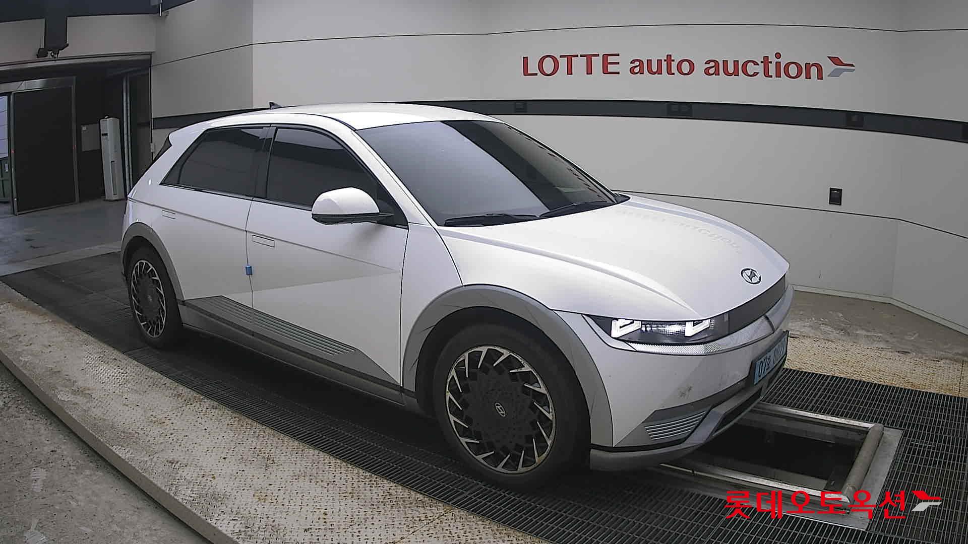 2022 - hyundai ioniq