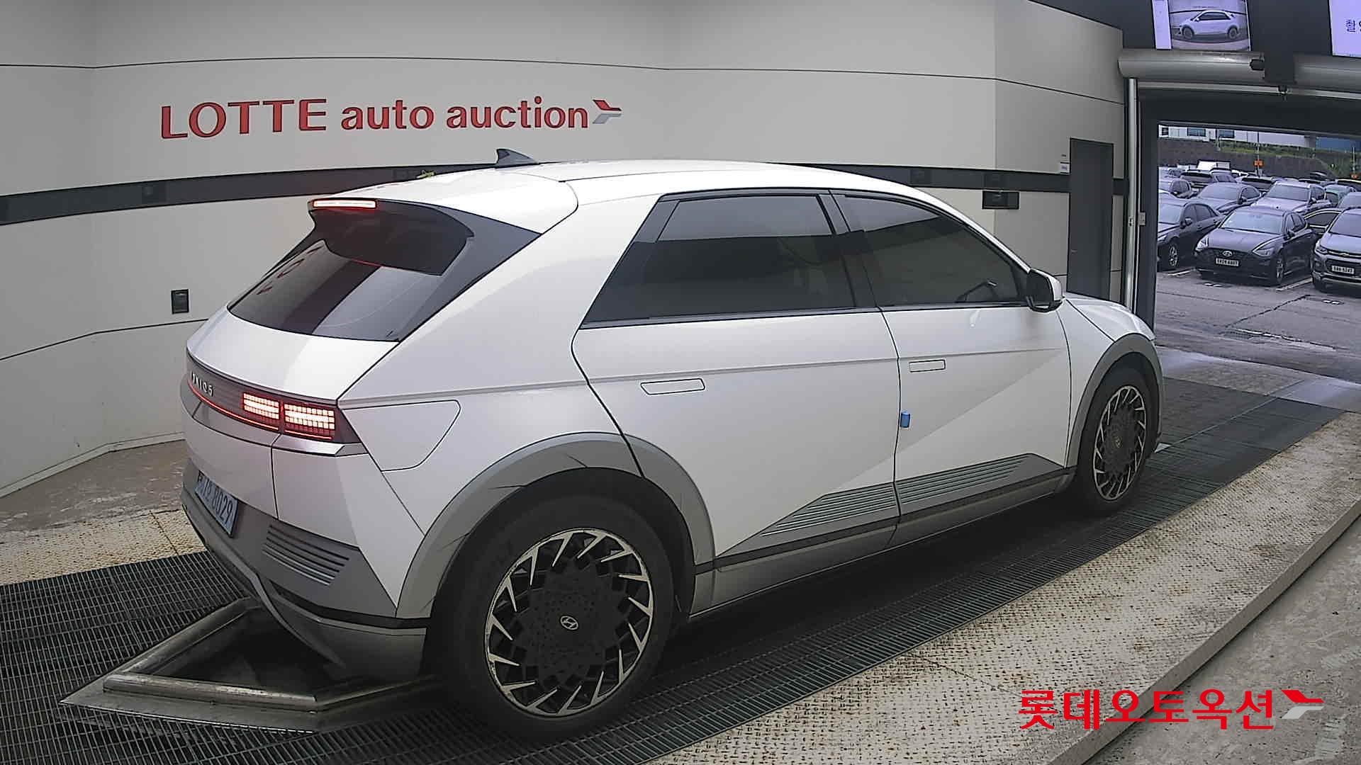 2022 - hyundai ioniq