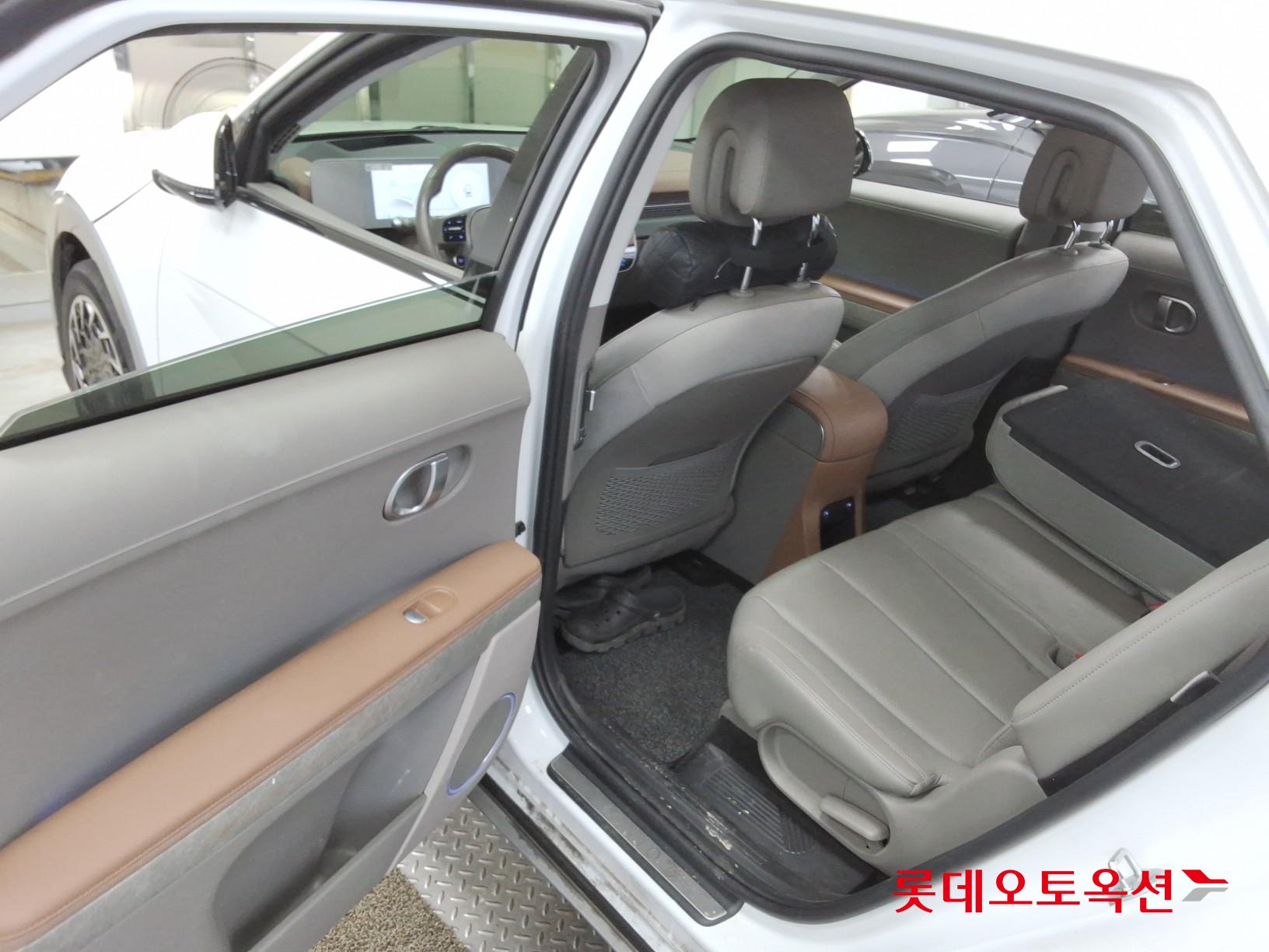 2022 - hyundai ioniq