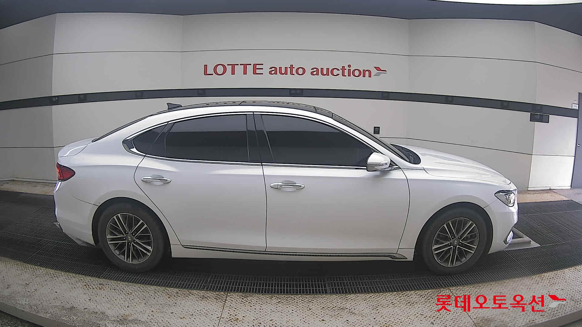 2018 - hyundai grandeur