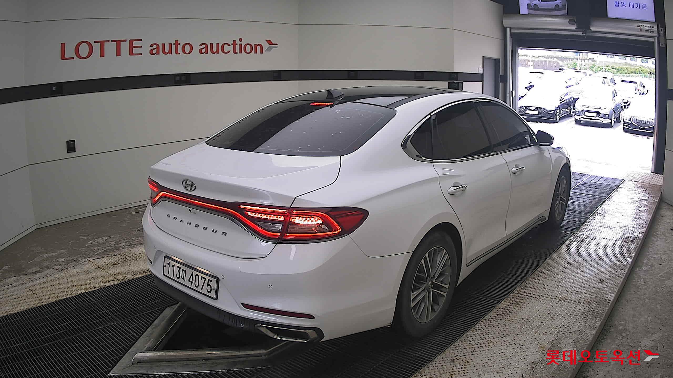 2018 - hyundai grandeur