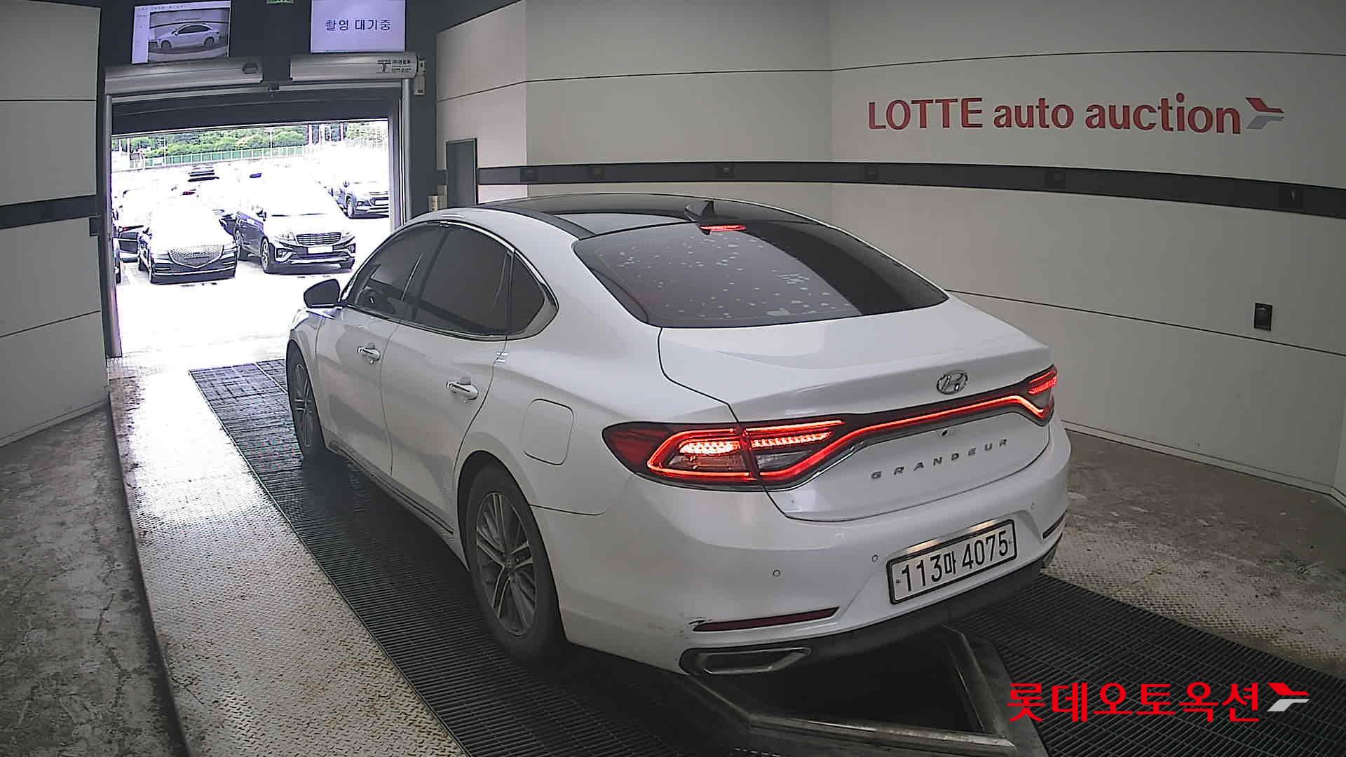 2018 - hyundai grandeur