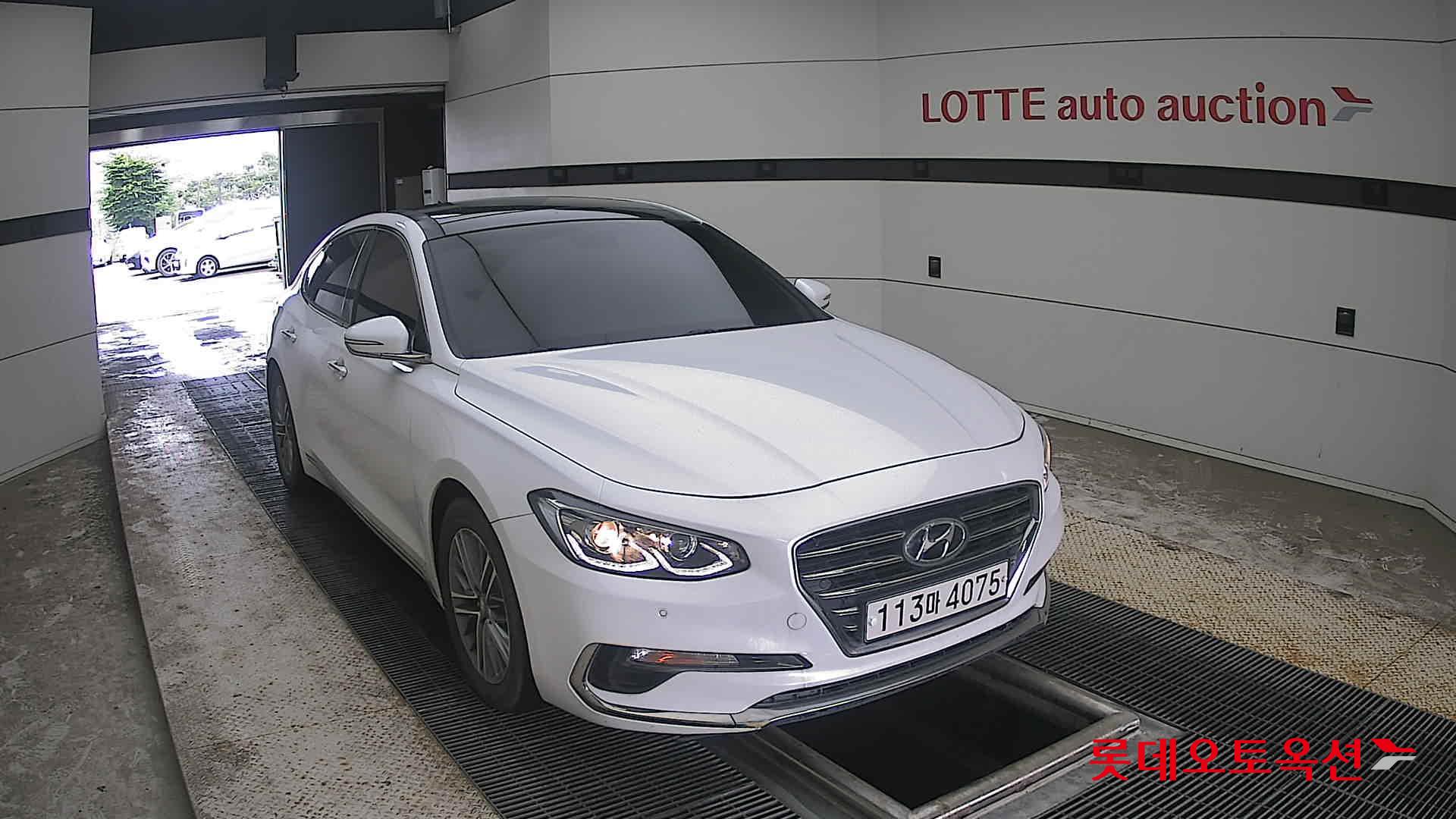 2018 - hyundai grandeur