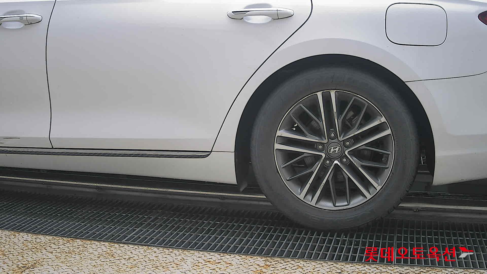 2018 - hyundai grandeur
