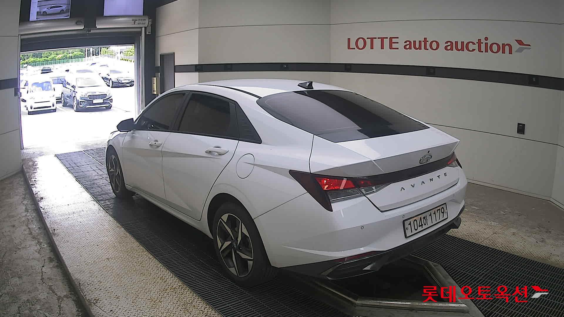 2021 - hyundai avante