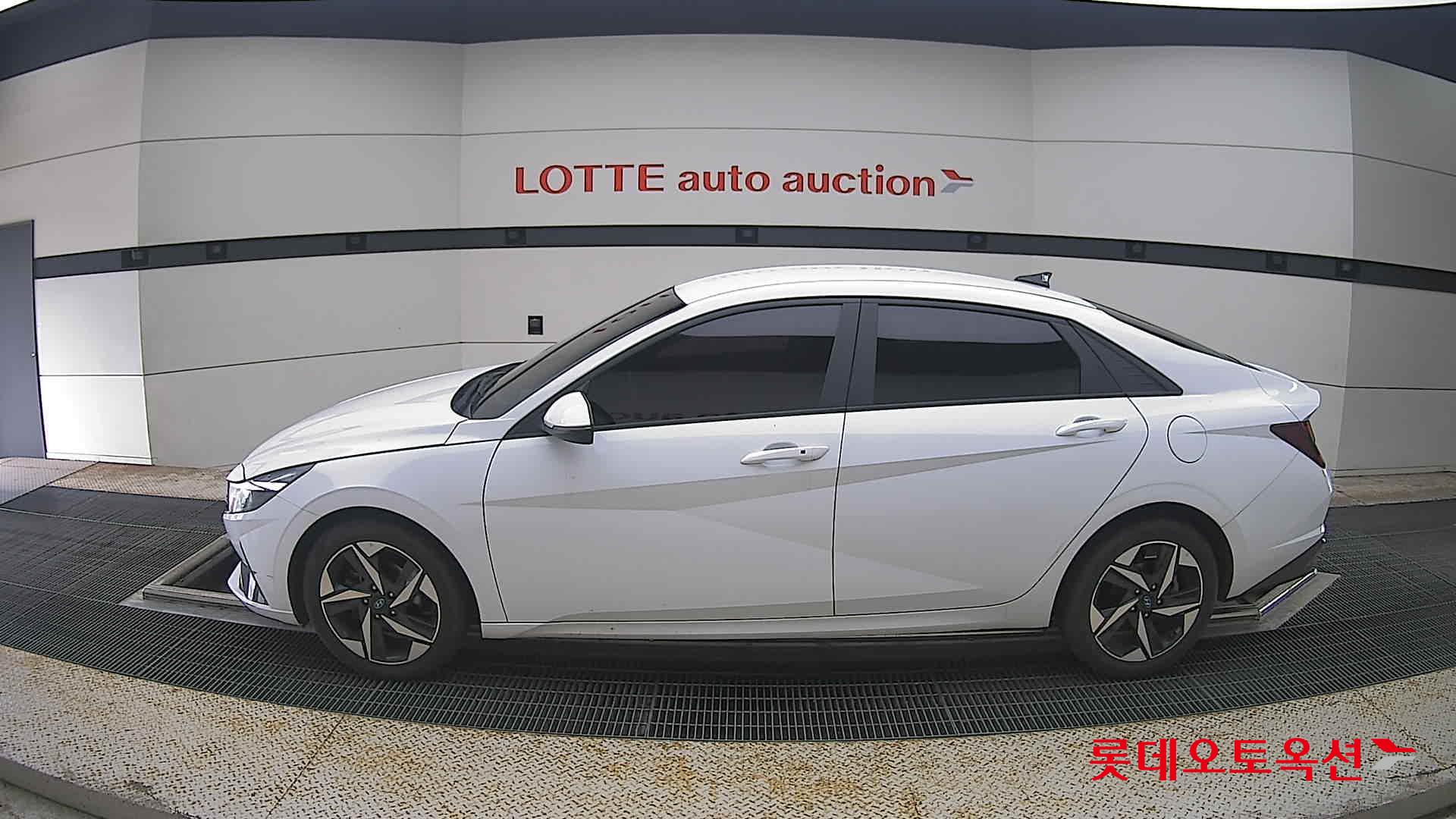 2021 - hyundai avante