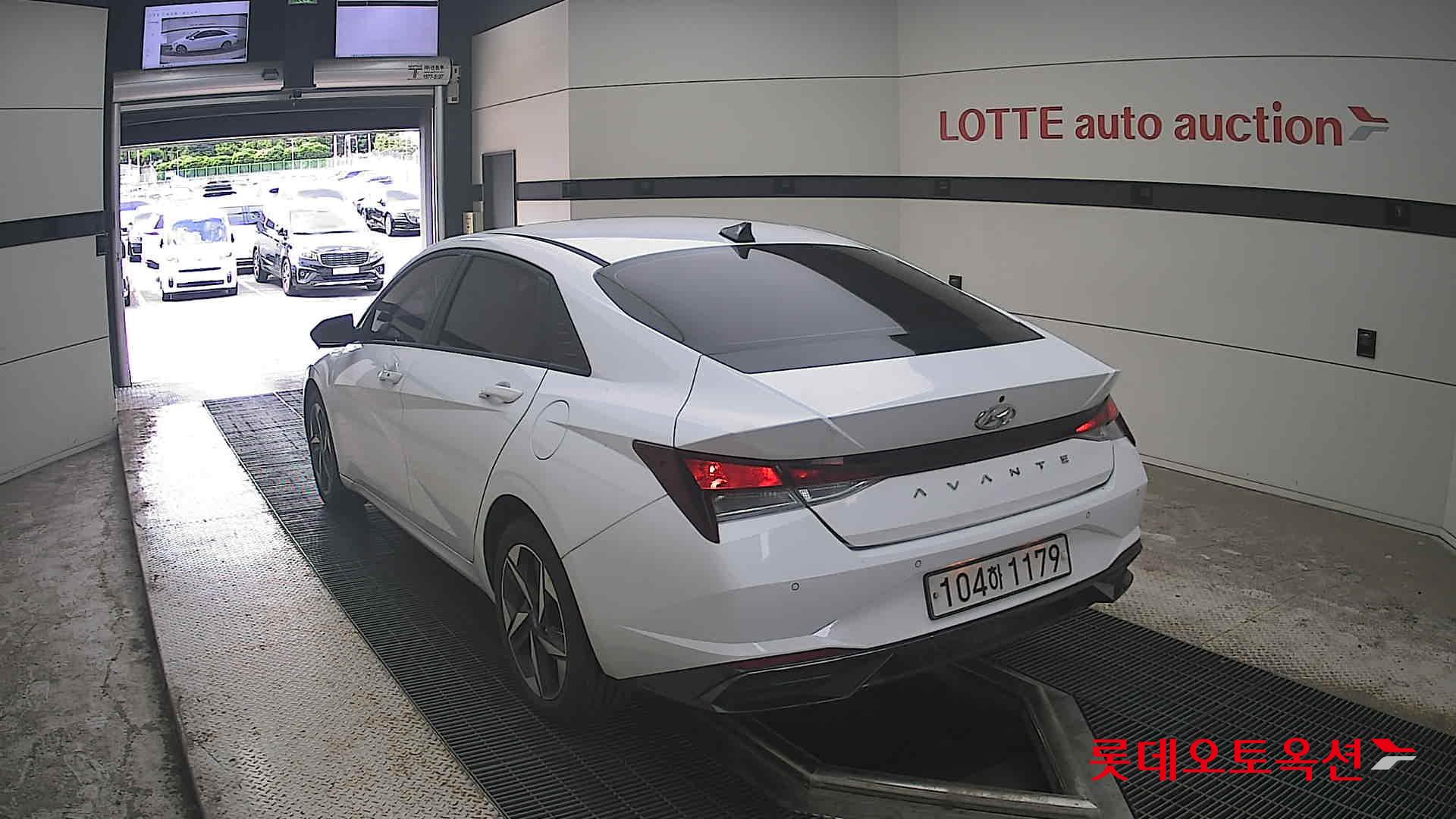 2021 - hyundai avante