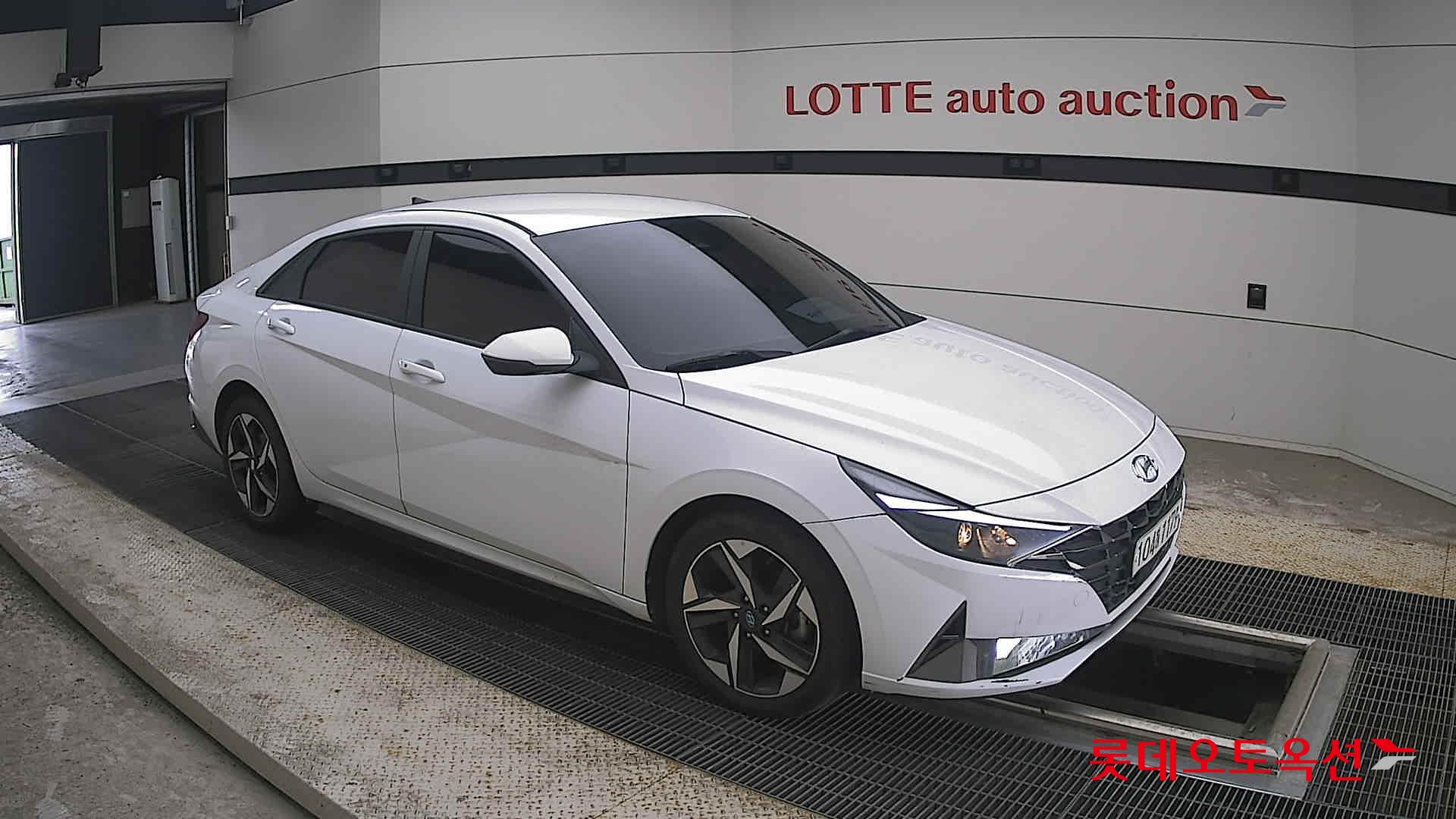 2021 - hyundai avante