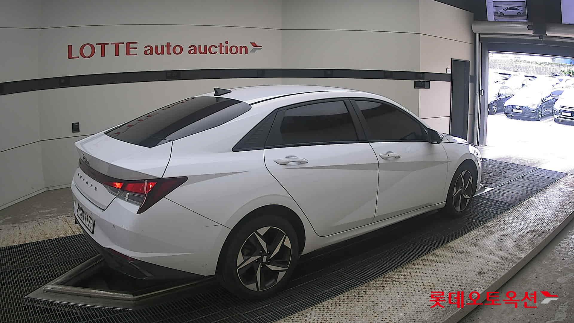 2021 - hyundai avante