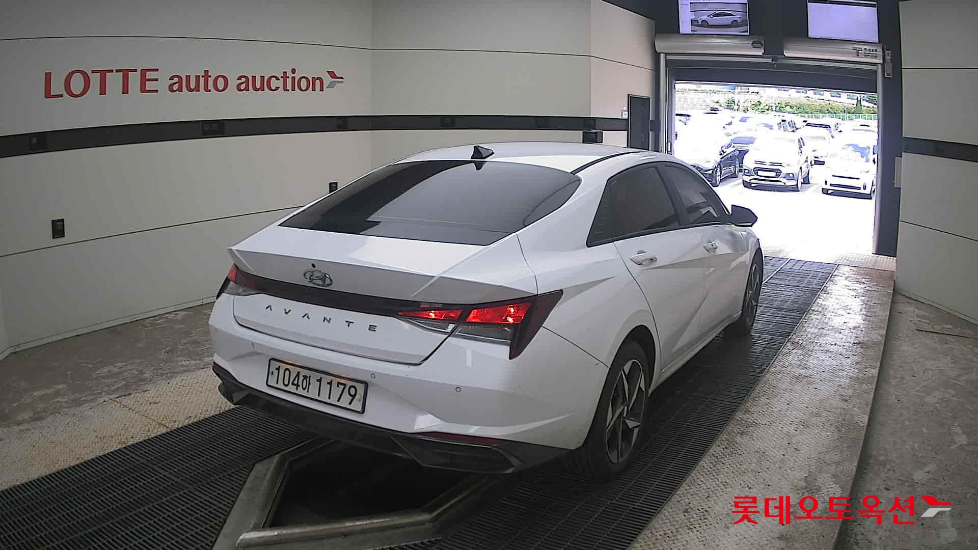2021 - hyundai avante