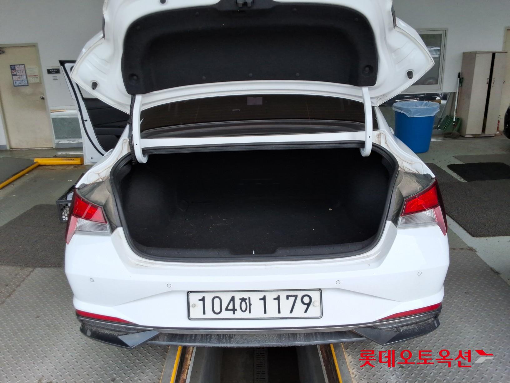 2021 - hyundai avante