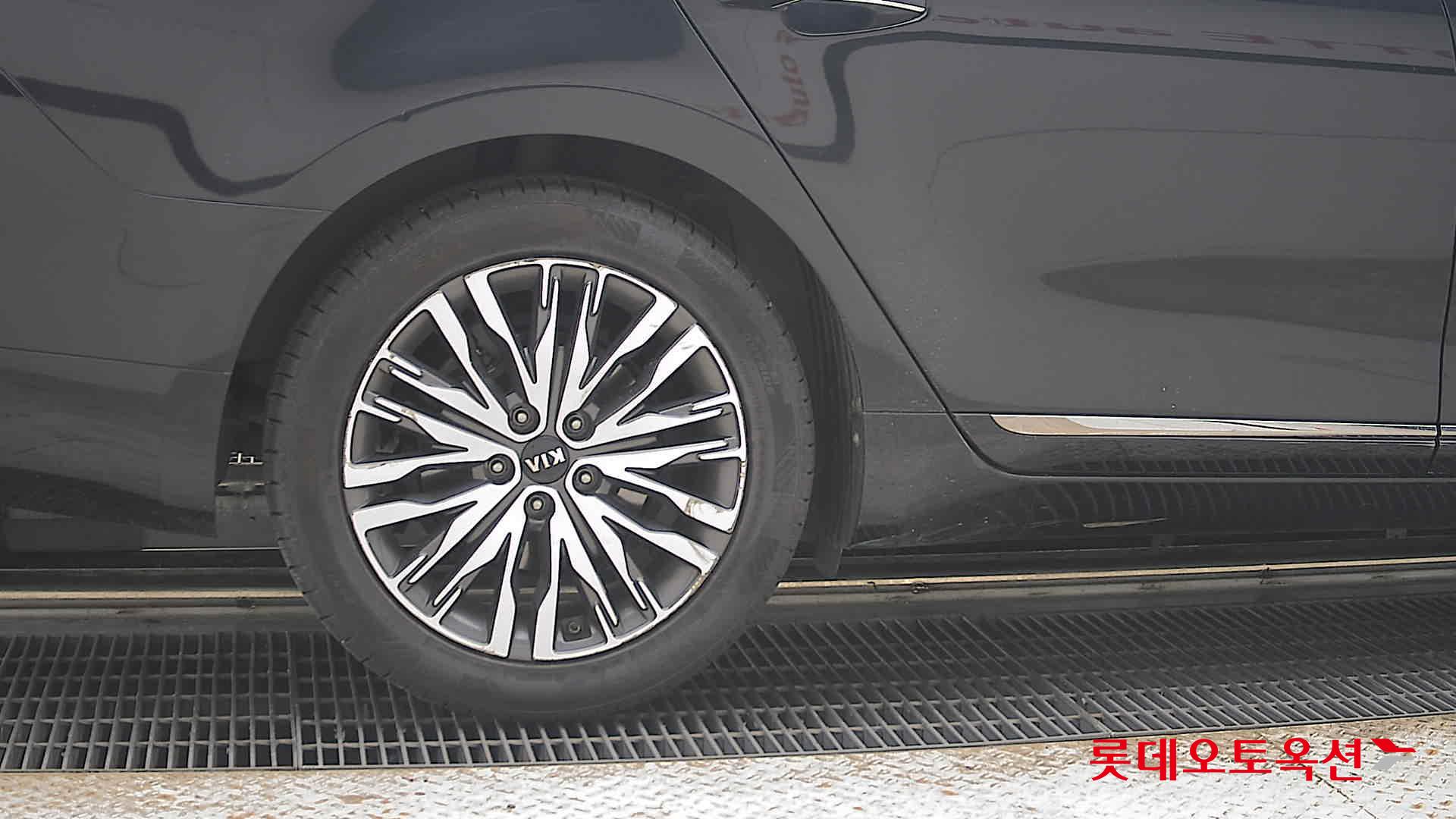 2020 - kia k7