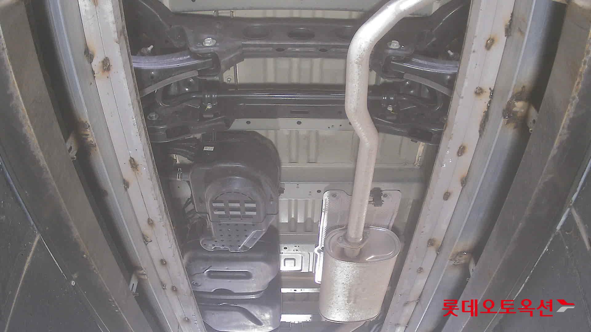 2023 - hyundai staria