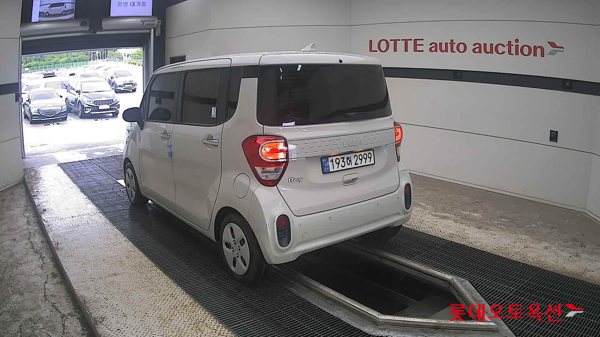 2022 - kia ray
