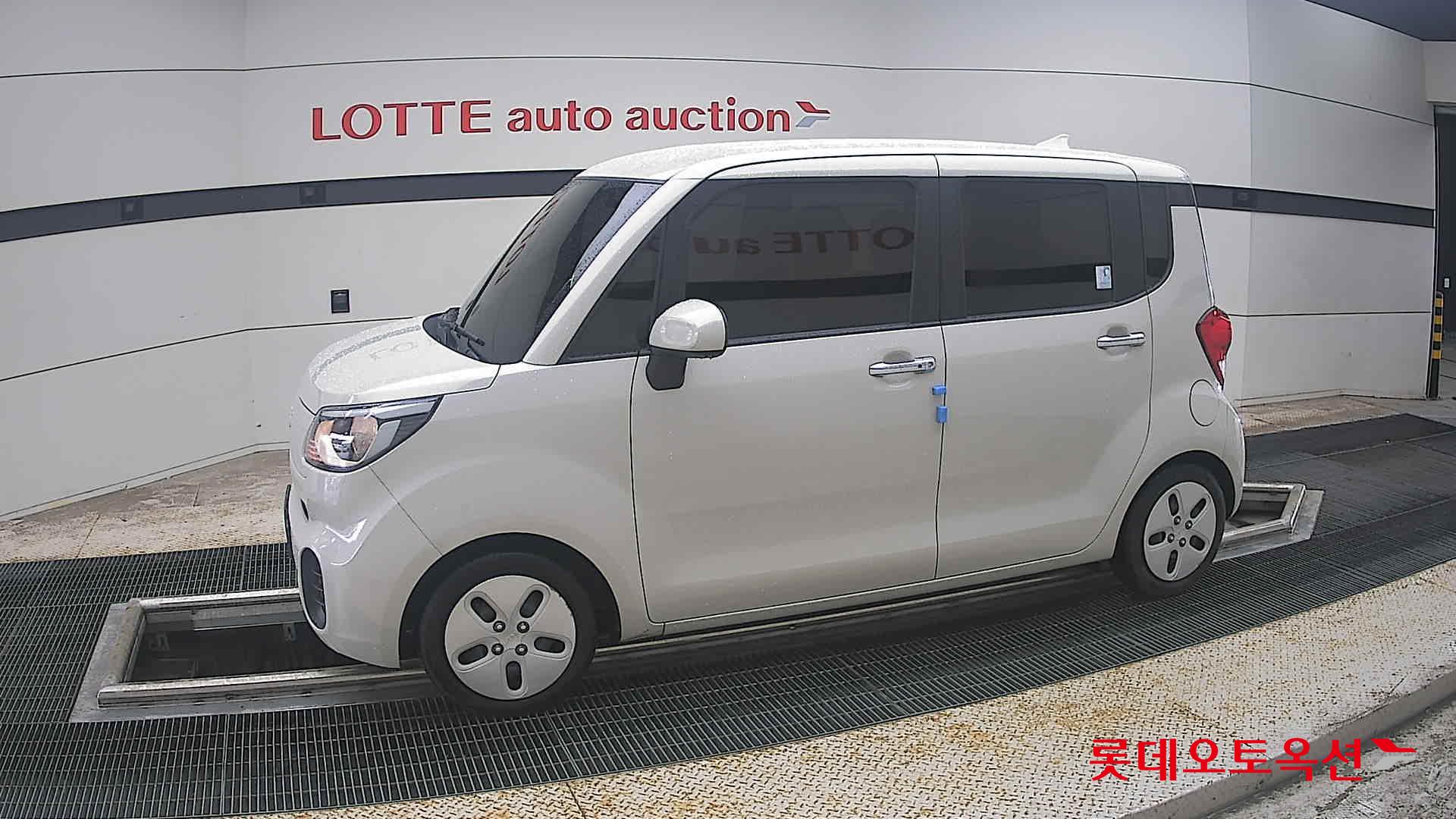 2022 - kia ray