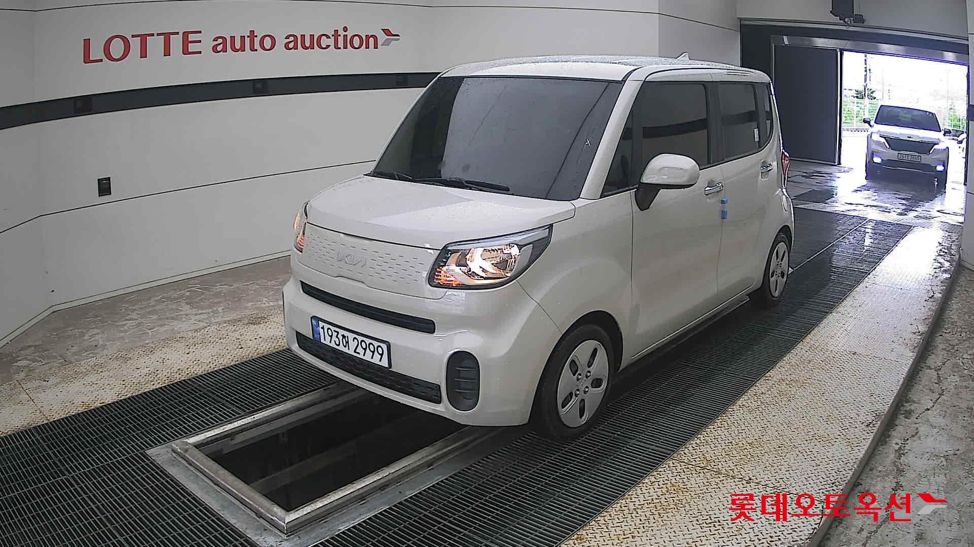 2022 - kia ray
