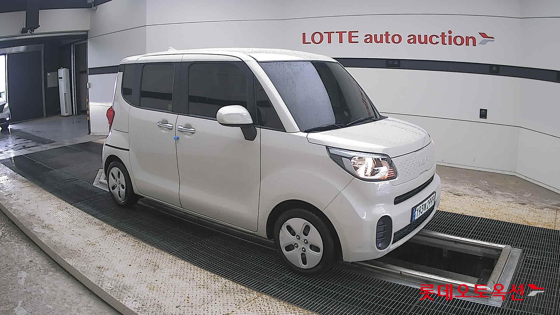 2022 - kia ray